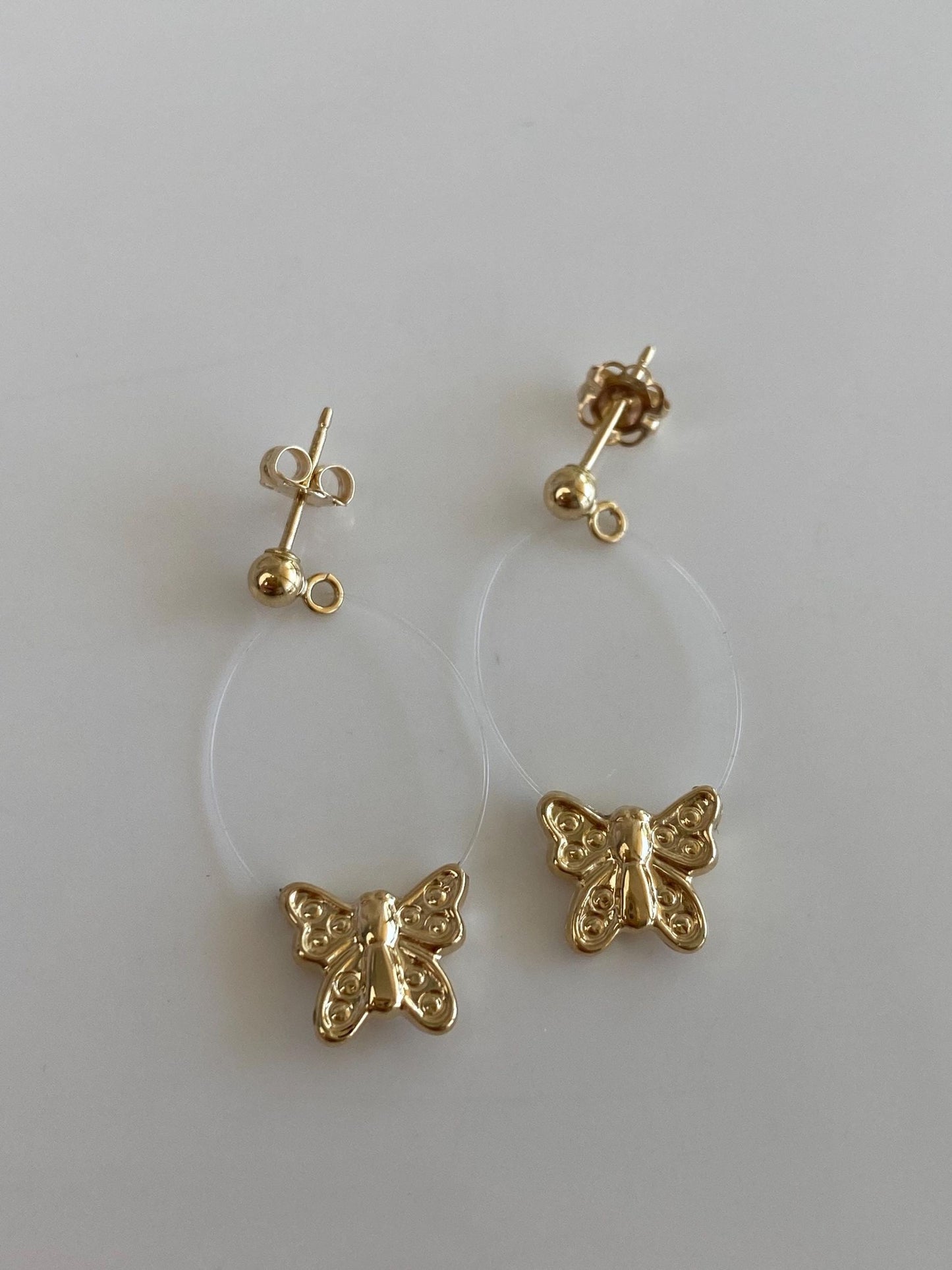 Vintage 14k Yellow Gold Flying Butterfly Dangle Stud Earrings