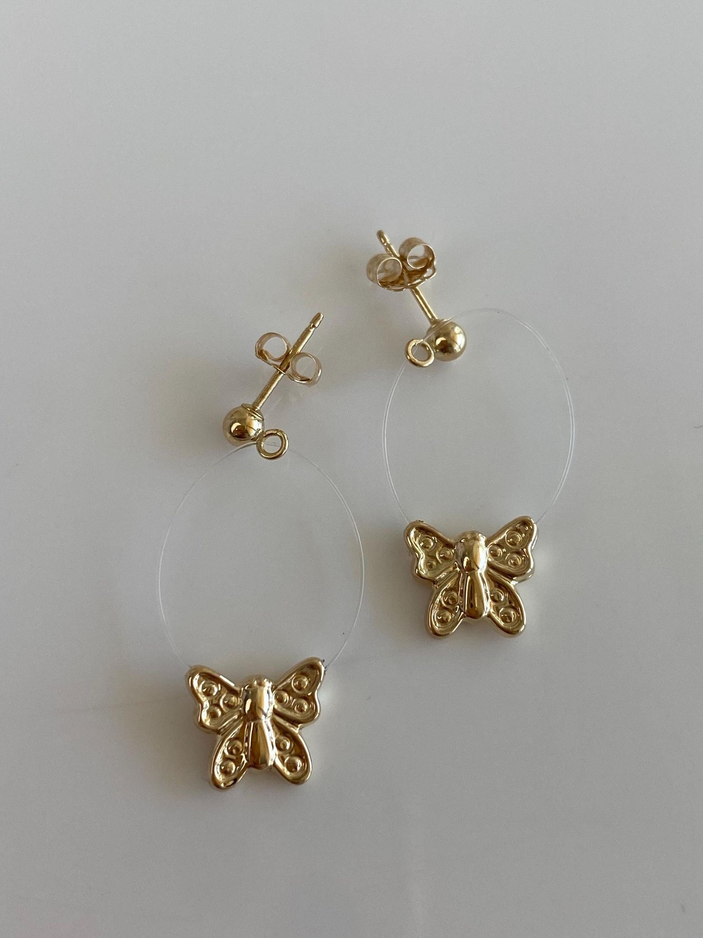 Vintage 14k Yellow Gold Flying Butterfly Dangle Stud Earrings
