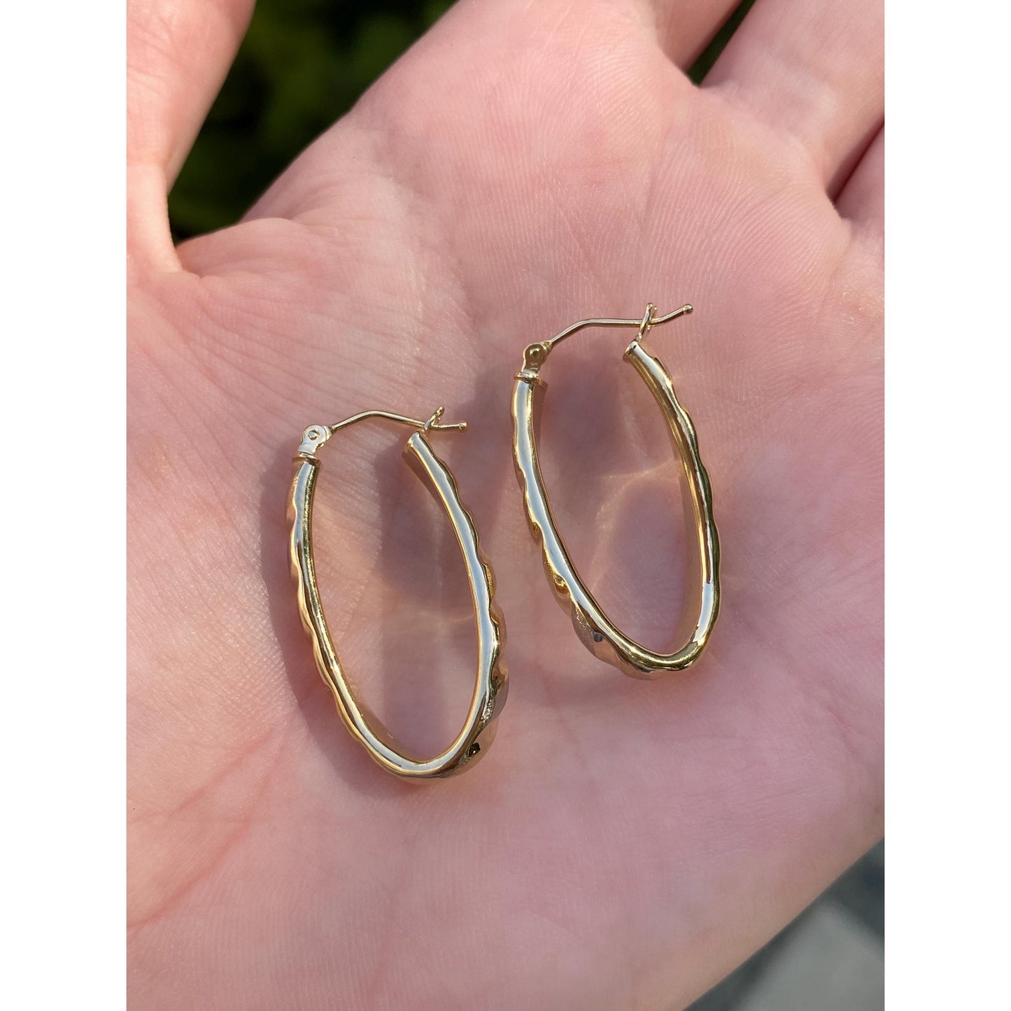 Vintage 18k Tri Tone Gold Oval Hoop Earrings