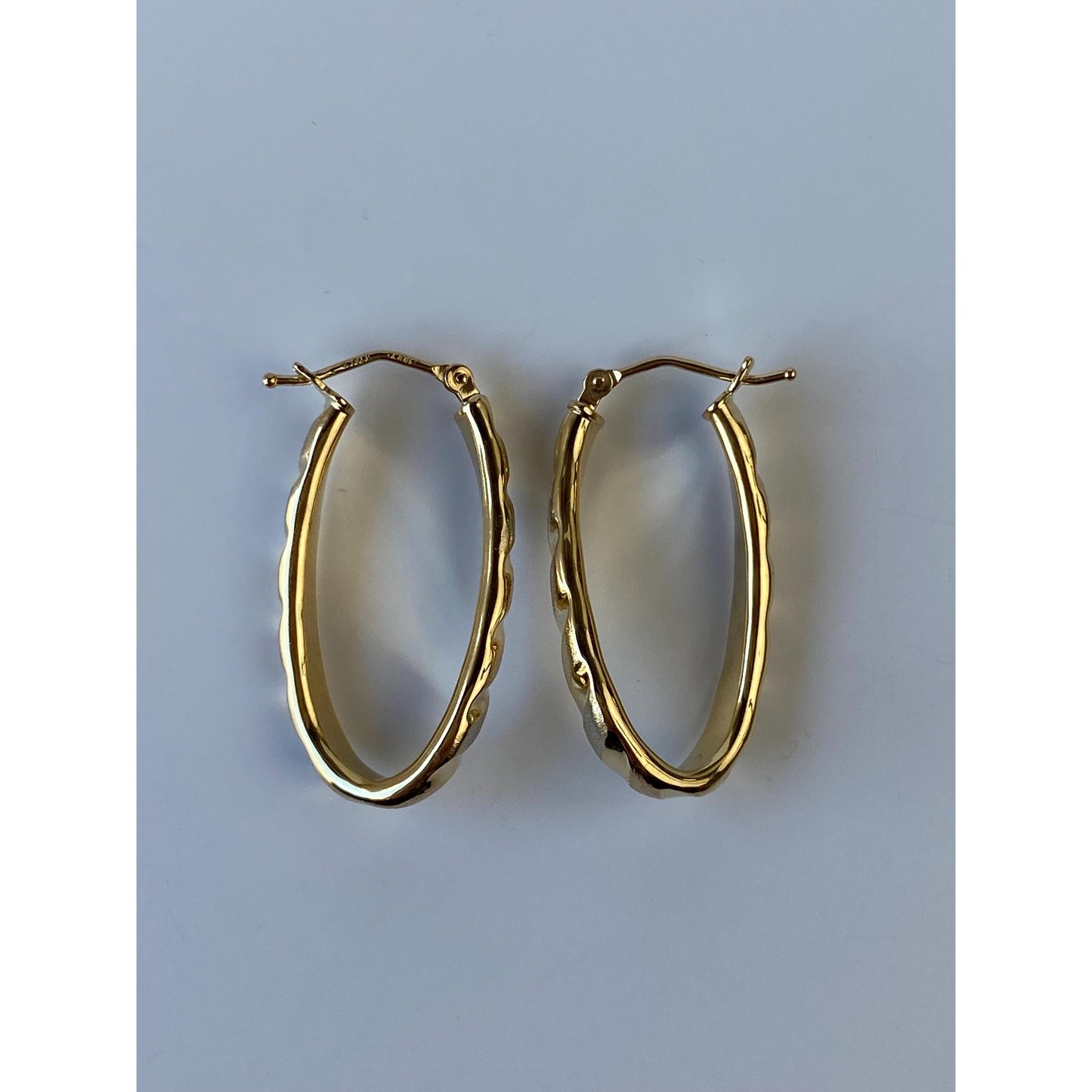 Vintage 18k Tri Tone Gold Oval Hoop Earrings