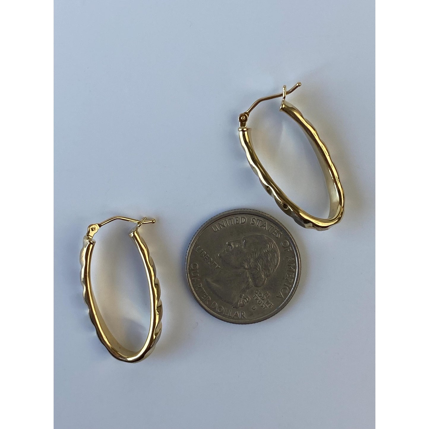 Vintage 18k Tri Tone Gold Oval Hoop Earrings