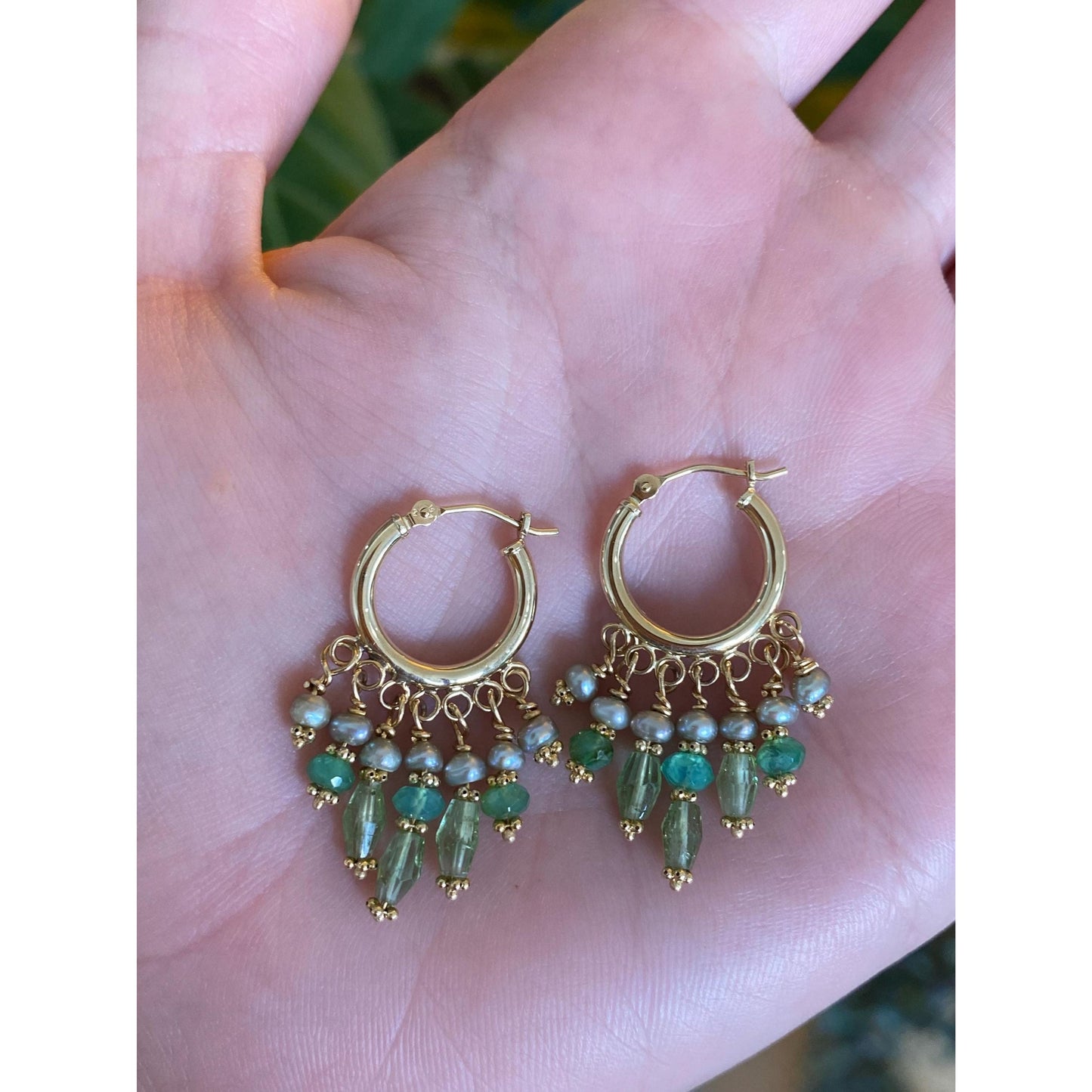 Vintage 14k Yellow Gold Green Bead Pearl Fringe Little Hoop Earrings