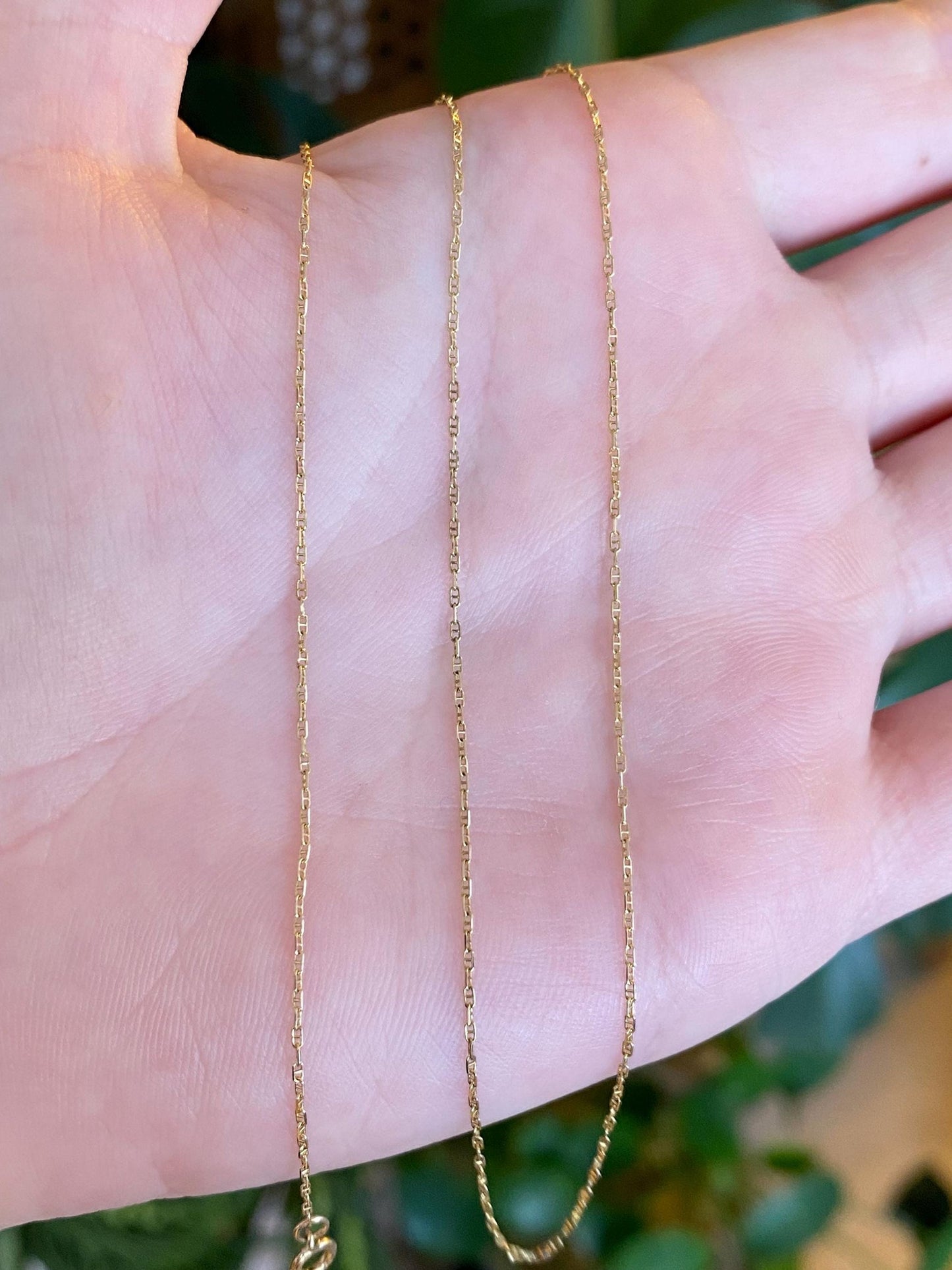 Vintage Solid 14k Yellow Gold Dainty Mariner Chain Necklace - 19.75 inches