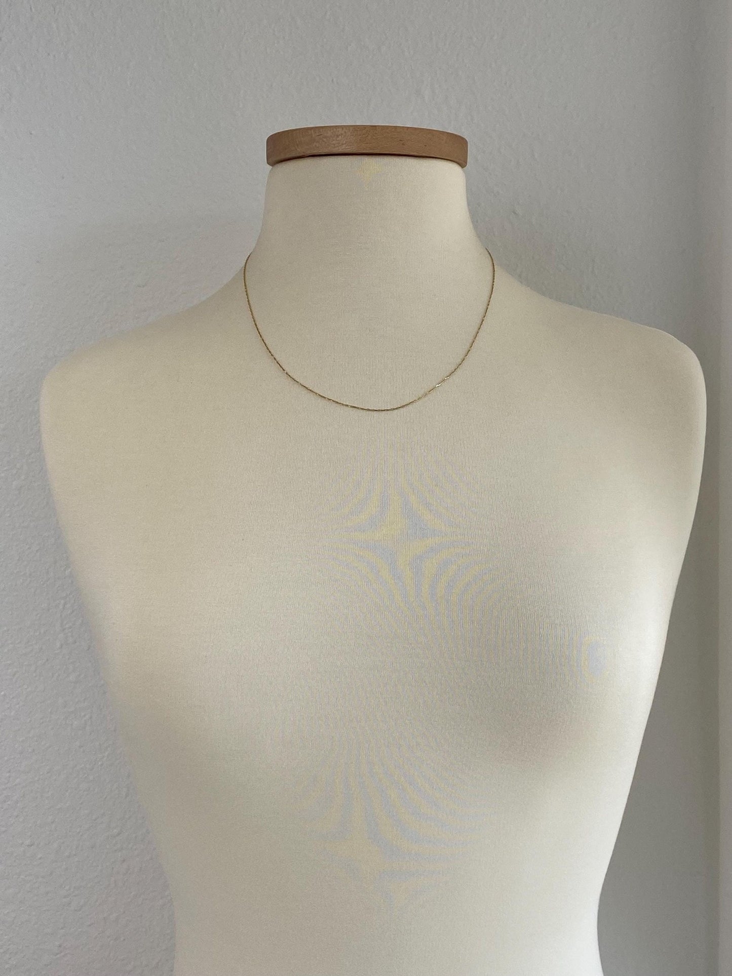 Vintage Solid 14k Yellow Gold Dainty Mariner Chain Necklace - 19.75 inches