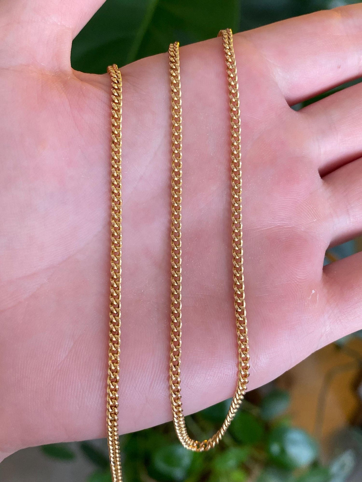 Vintage Solid 18k Yellow Gold Curb Chain Necklace - 22.25 inches
