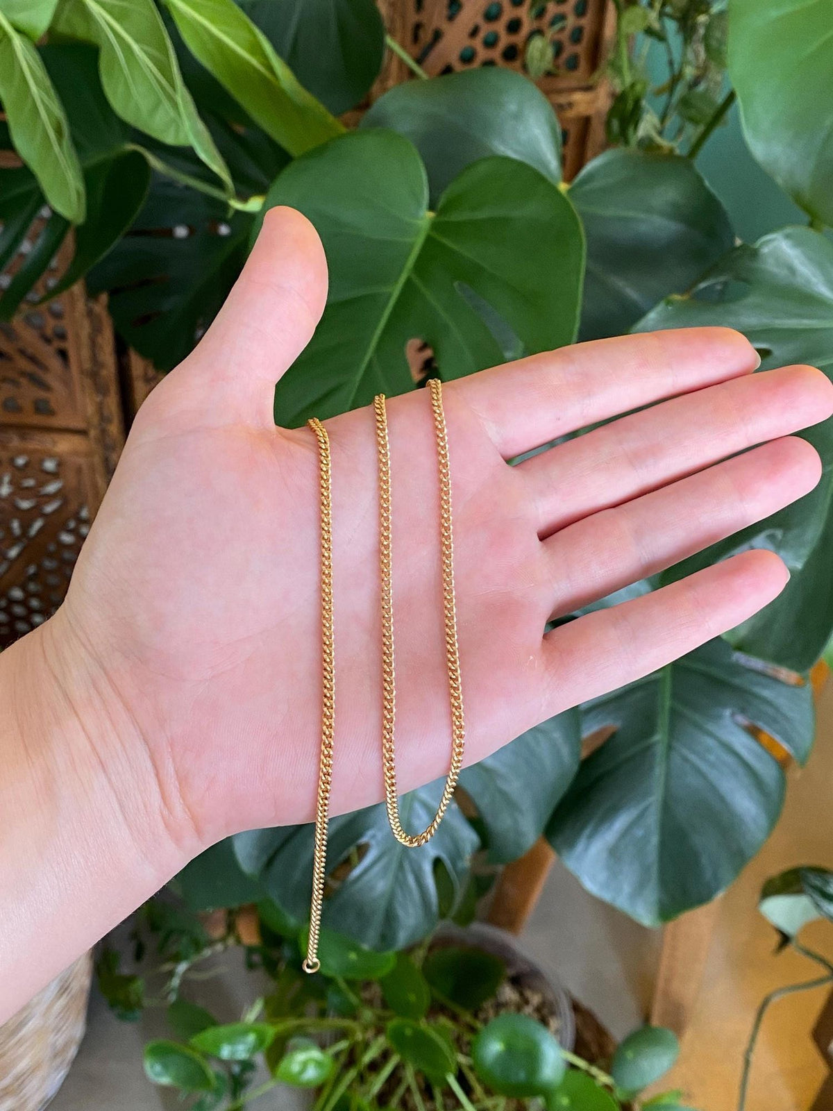 Vintage Solid 18k Yellow Gold Curb Chain Necklace - 22.25 inches