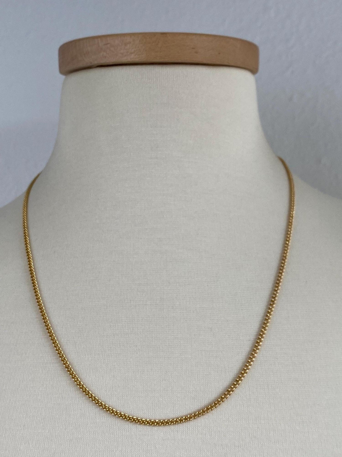 Vintage Solid 18k Yellow Gold Curb Chain Necklace - 22.25 inches