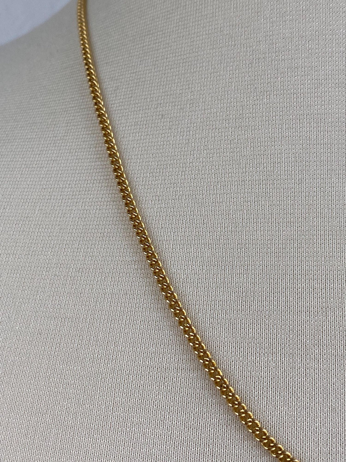 Vintage Solid 18k Yellow Gold Curb Chain Necklace - 22.25 inches