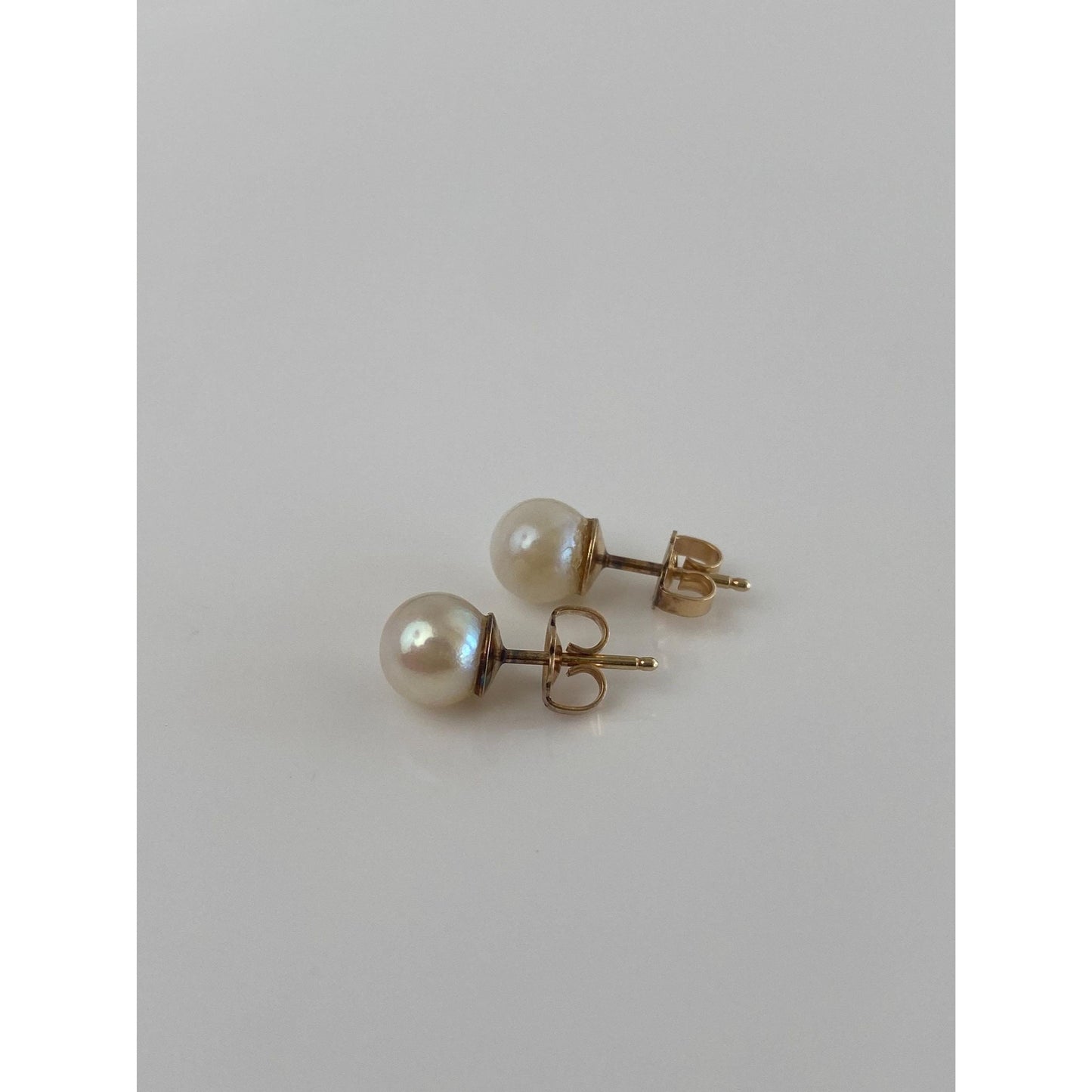 Vintage Solid 14k Yellow Gold Pearl Stud Earrings