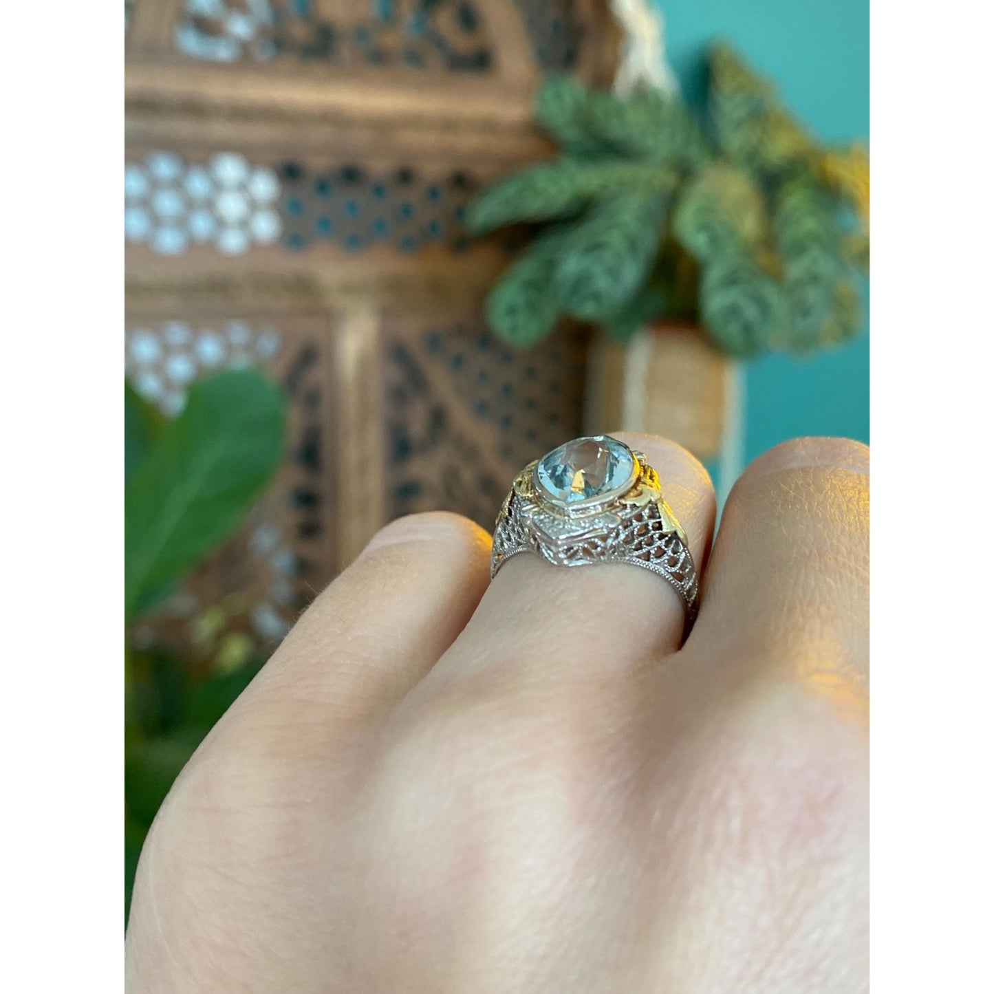 Vintage Solid 10k White & Yellow Gold Light Blue Cubic Zirconia Art Deco Ring - Size 4.25