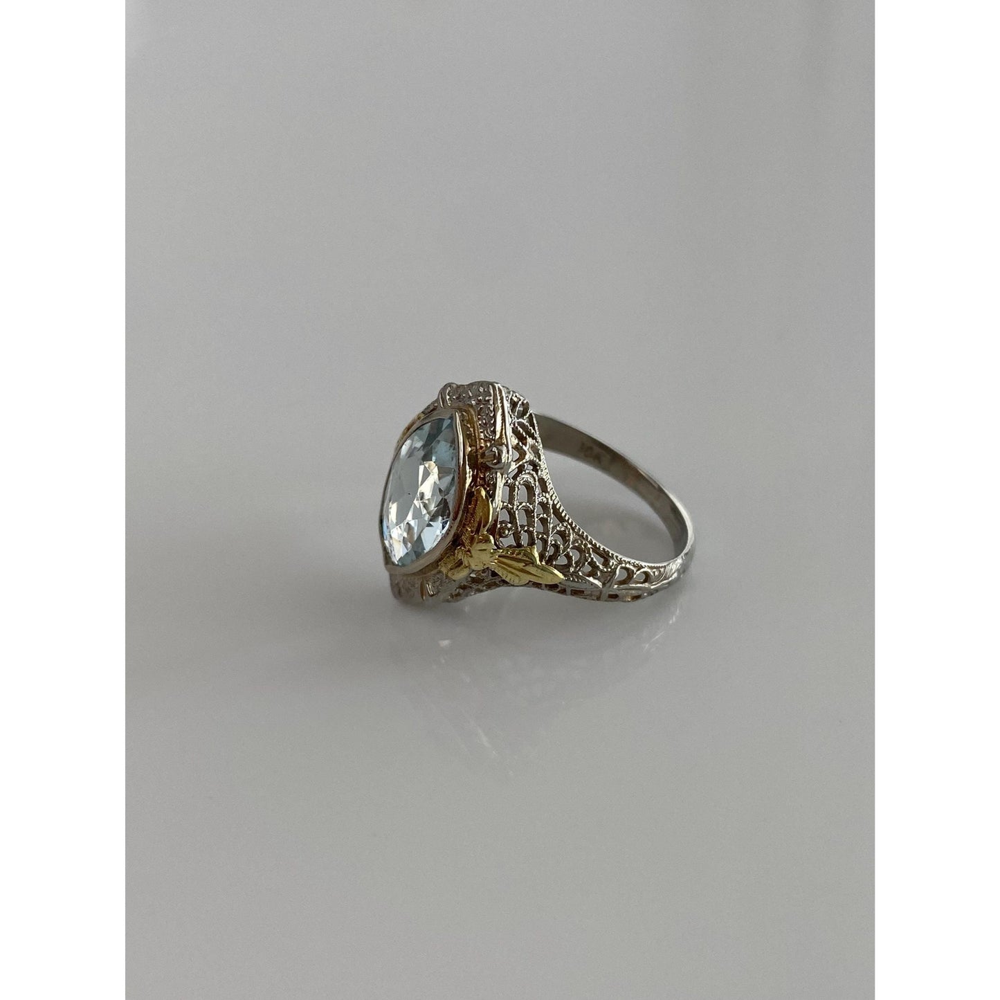 Vintage Solid 10k White & Yellow Gold Light Blue Cubic Zirconia Art Deco Ring - Size 4.25