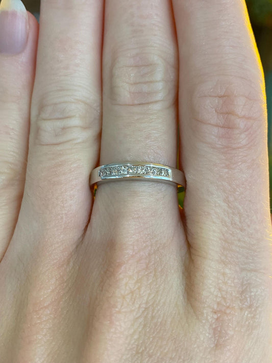 Vintage Solid 14k White Gold Diamond Ring Band - Size 6.75