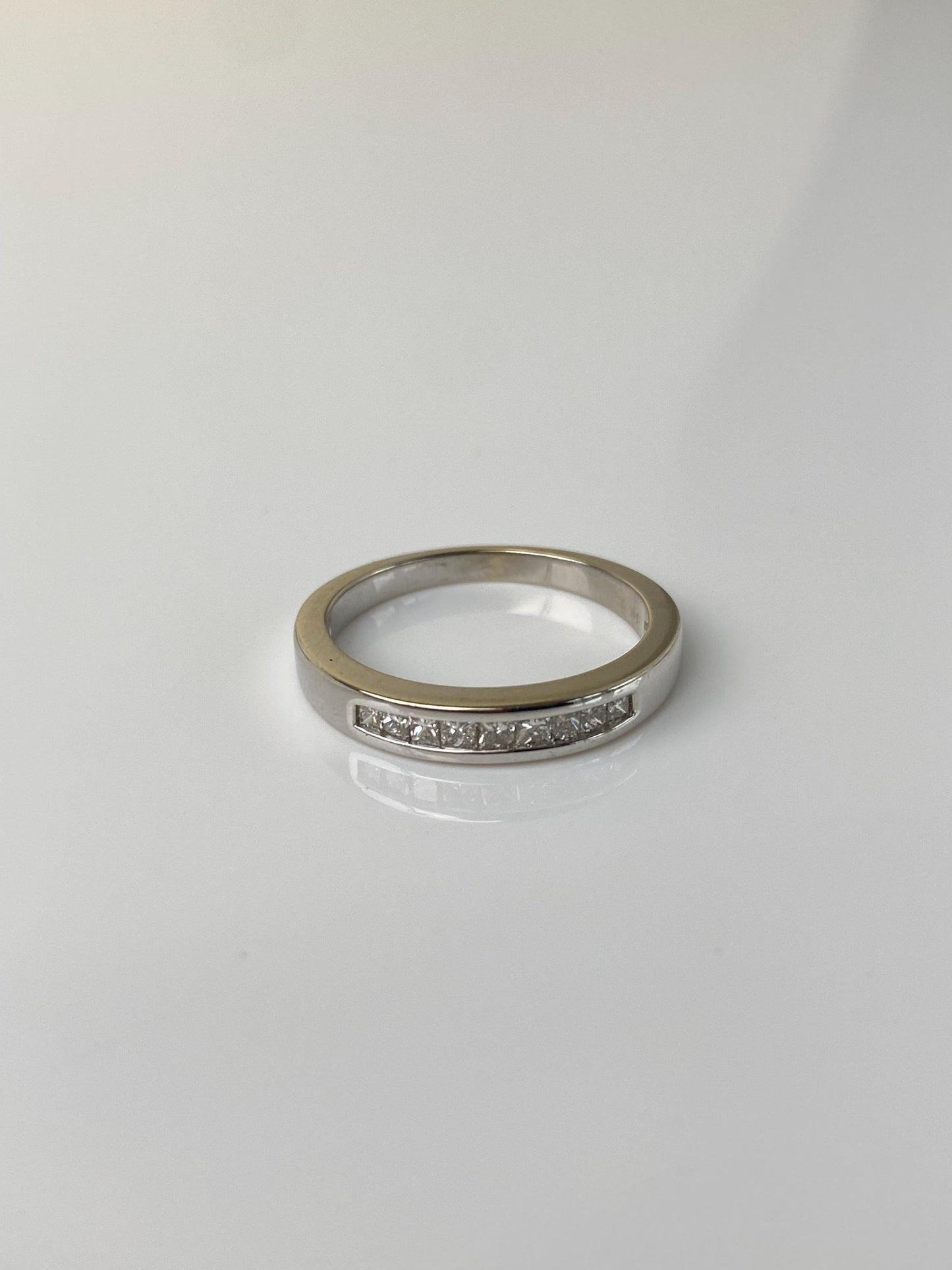 Vintage Solid 14k White Gold Diamond Ring Band - Size 6.75