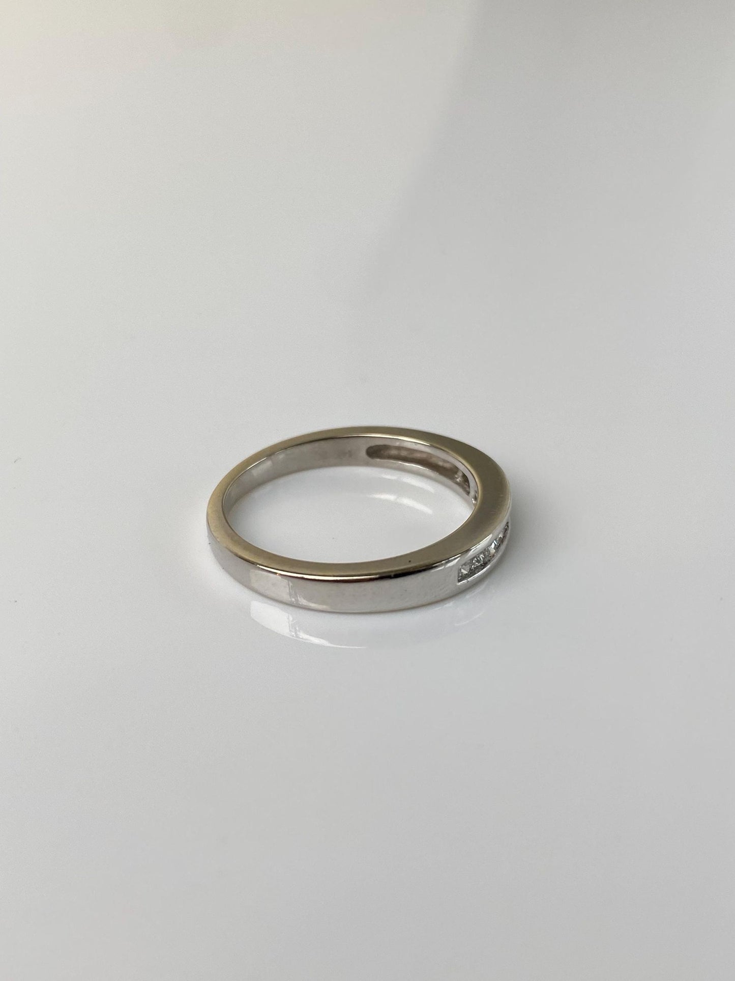 Vintage Solid 14k White Gold Diamond Ring Band - Size 6.75