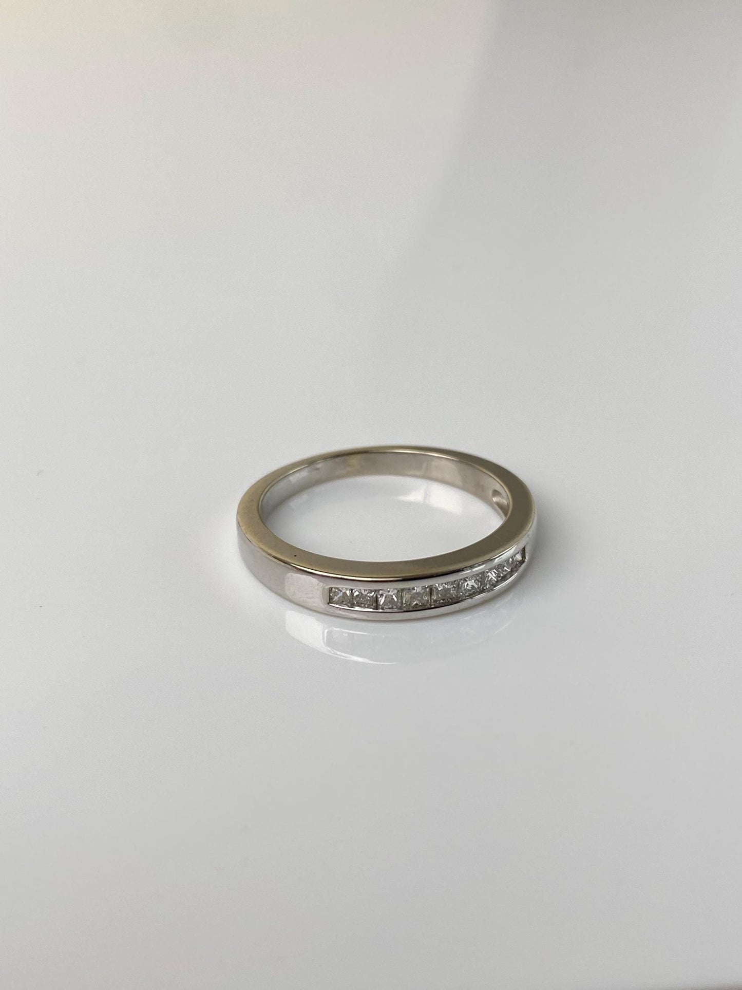 Vintage Solid 14k White Gold Diamond Ring Band - Size 6.75