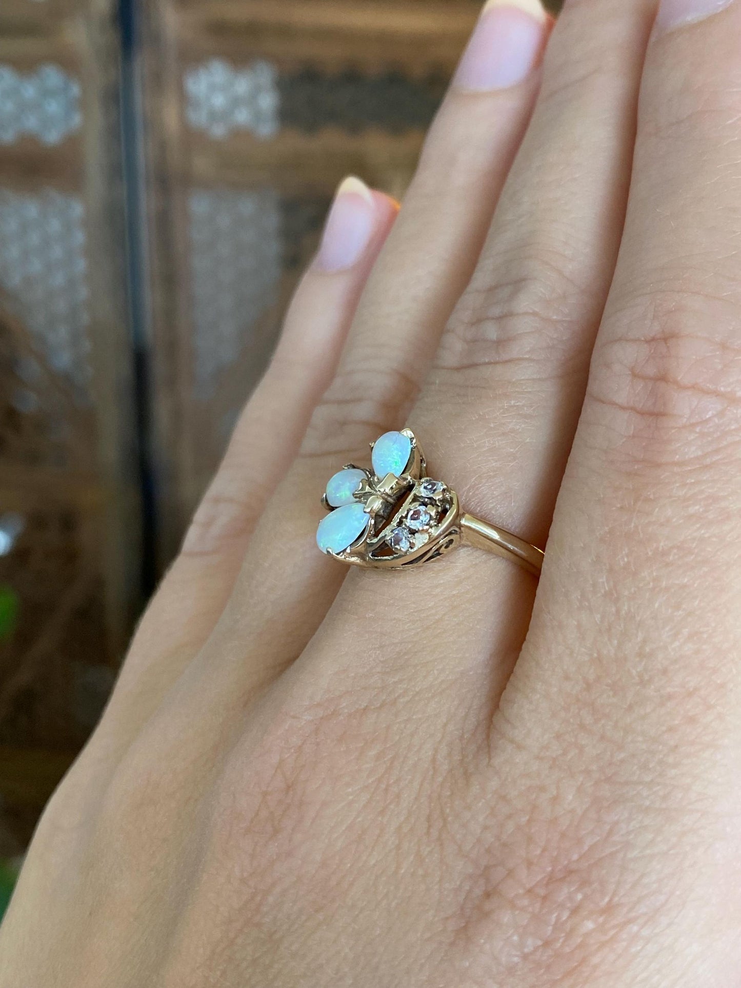 Vintage Solid 10k Yellow Gold Clear Quartz Opal Ring - Size 6.25