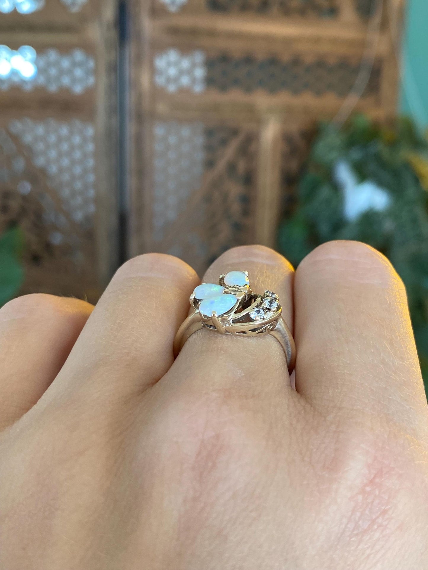 Vintage Solid 10k Yellow Gold Clear Quartz Opal Ring - Size 6.25