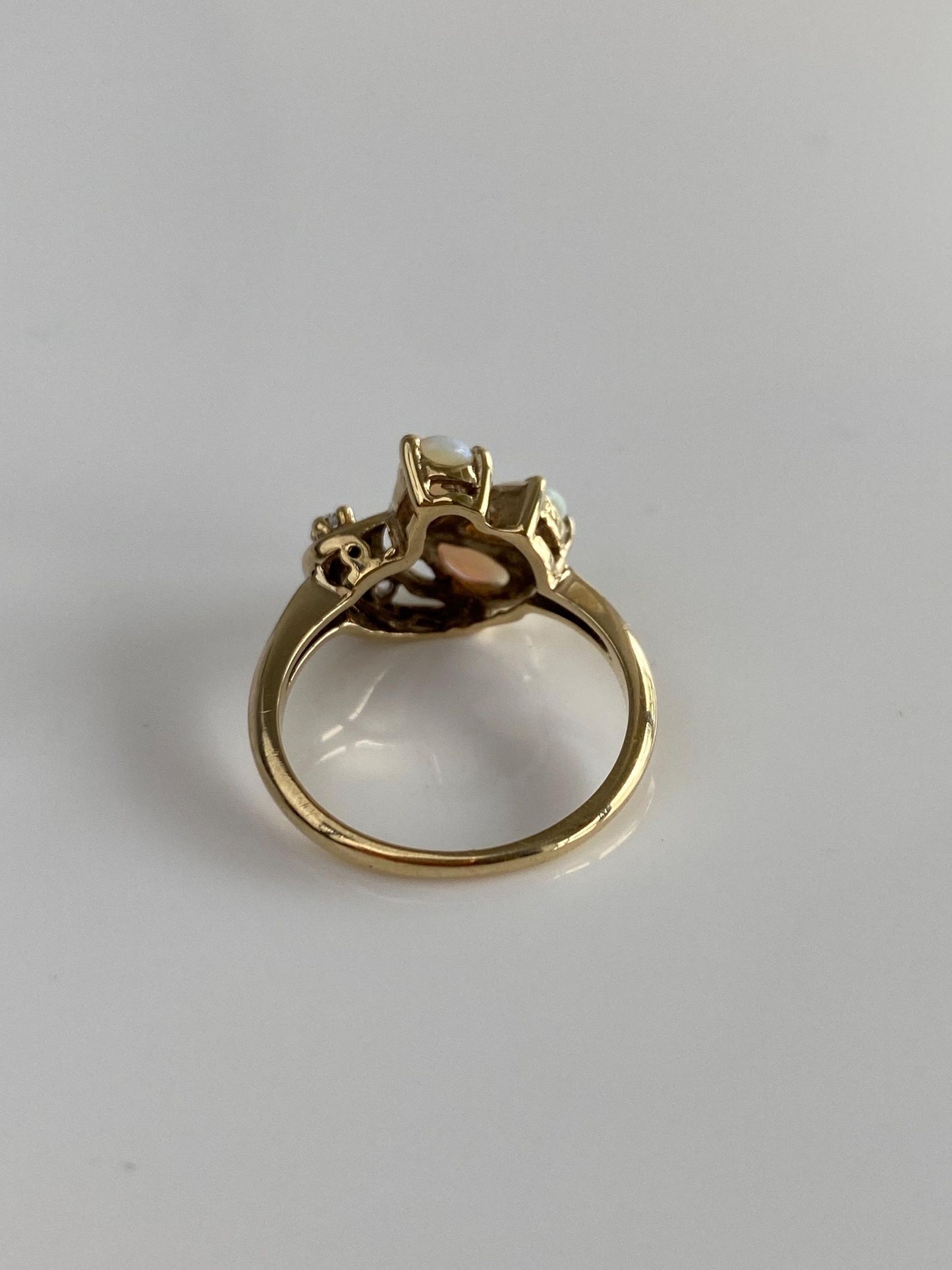 Vintage Solid 10k Yellow Gold Clear Quartz Opal Ring - Size 6.25