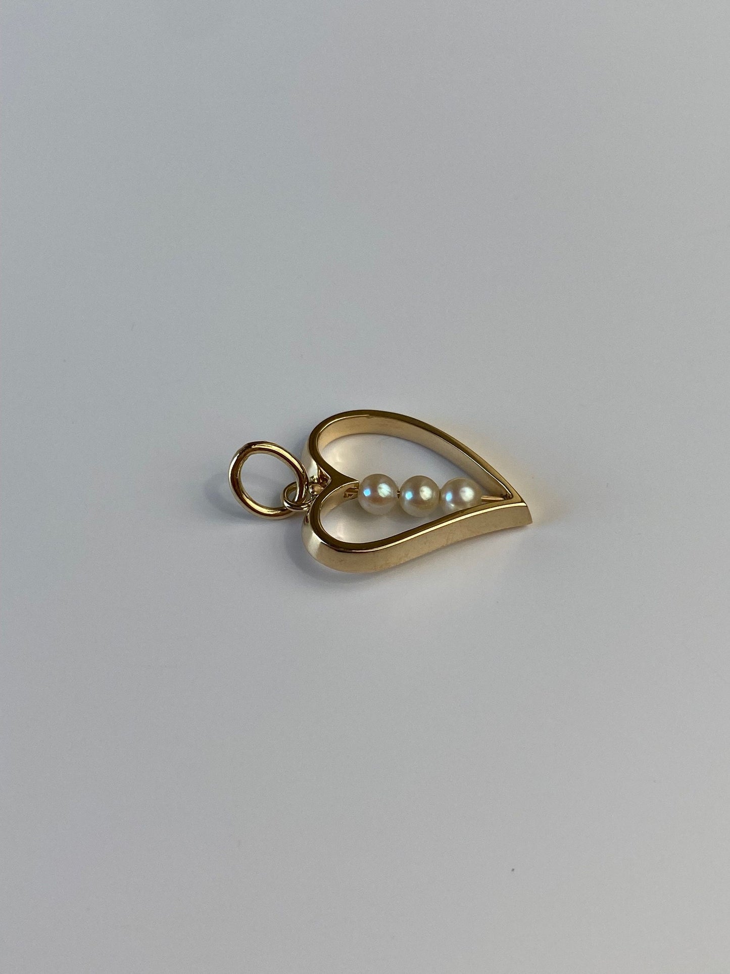 Vintage Solid 14k Yellow Gold Pearl Heart Charm