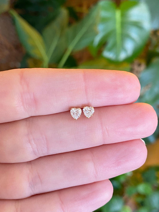 Solid 14k Yellow Gold Clear Cubic Zirconia Heart Stud Earrings