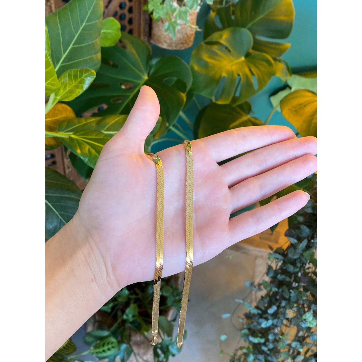 Vintage Solid 14k Yellow Gold Herringbone Chain Necklace - 24 inches