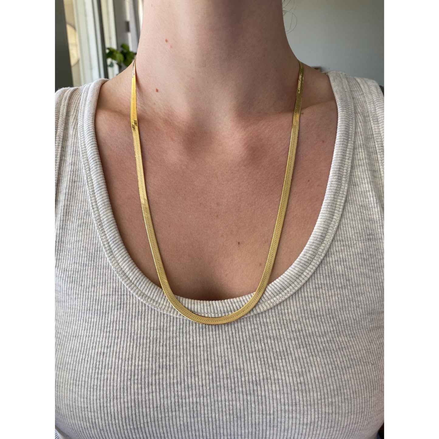 Vintage Solid 14k Yellow Gold Herringbone Chain Necklace - 24 inches