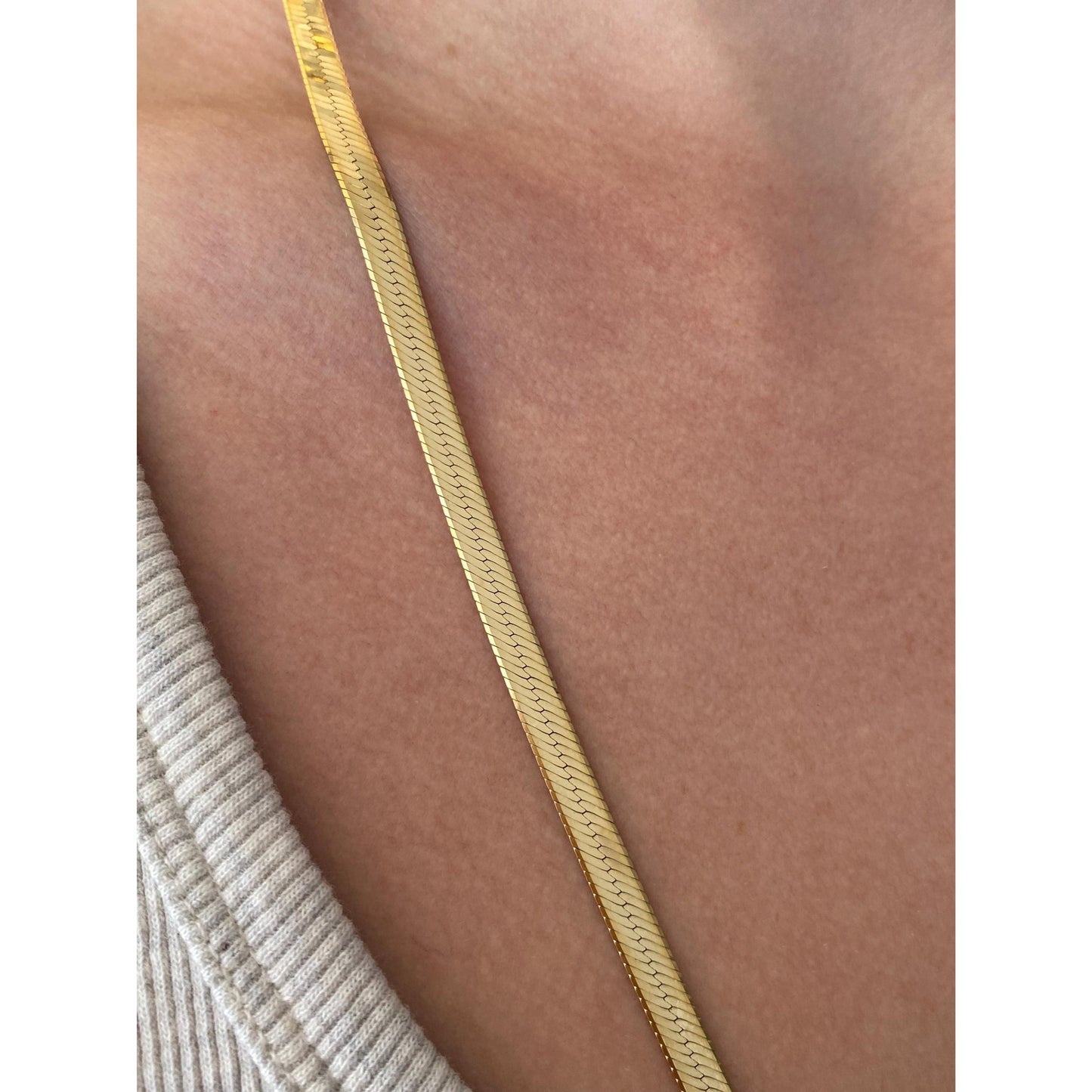 Vintage Solid 14k Yellow Gold Herringbone Chain Necklace - 24 inches