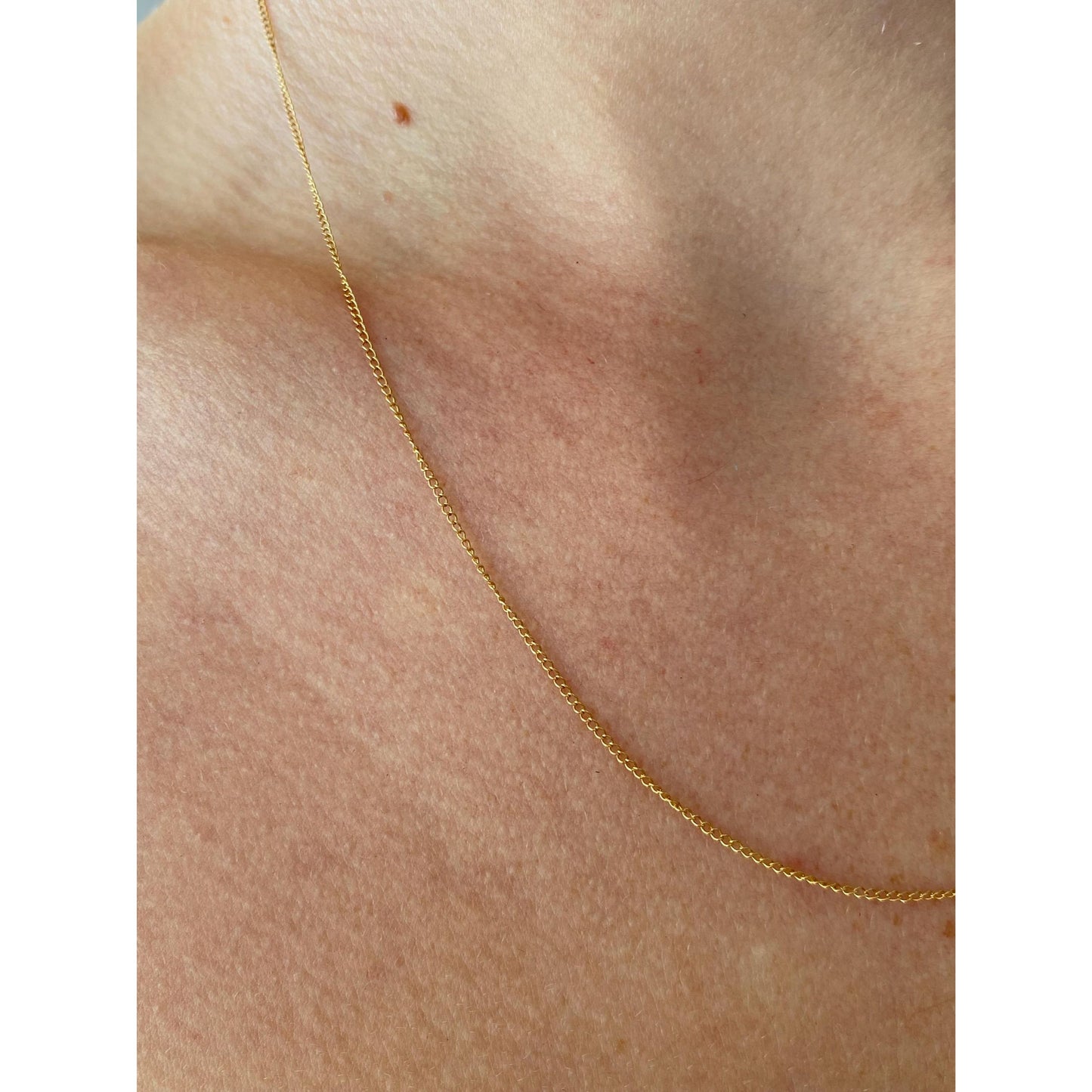 Vintage Solid 14k Yellow Gold Dainty Curb Chain Necklace - 19 inches