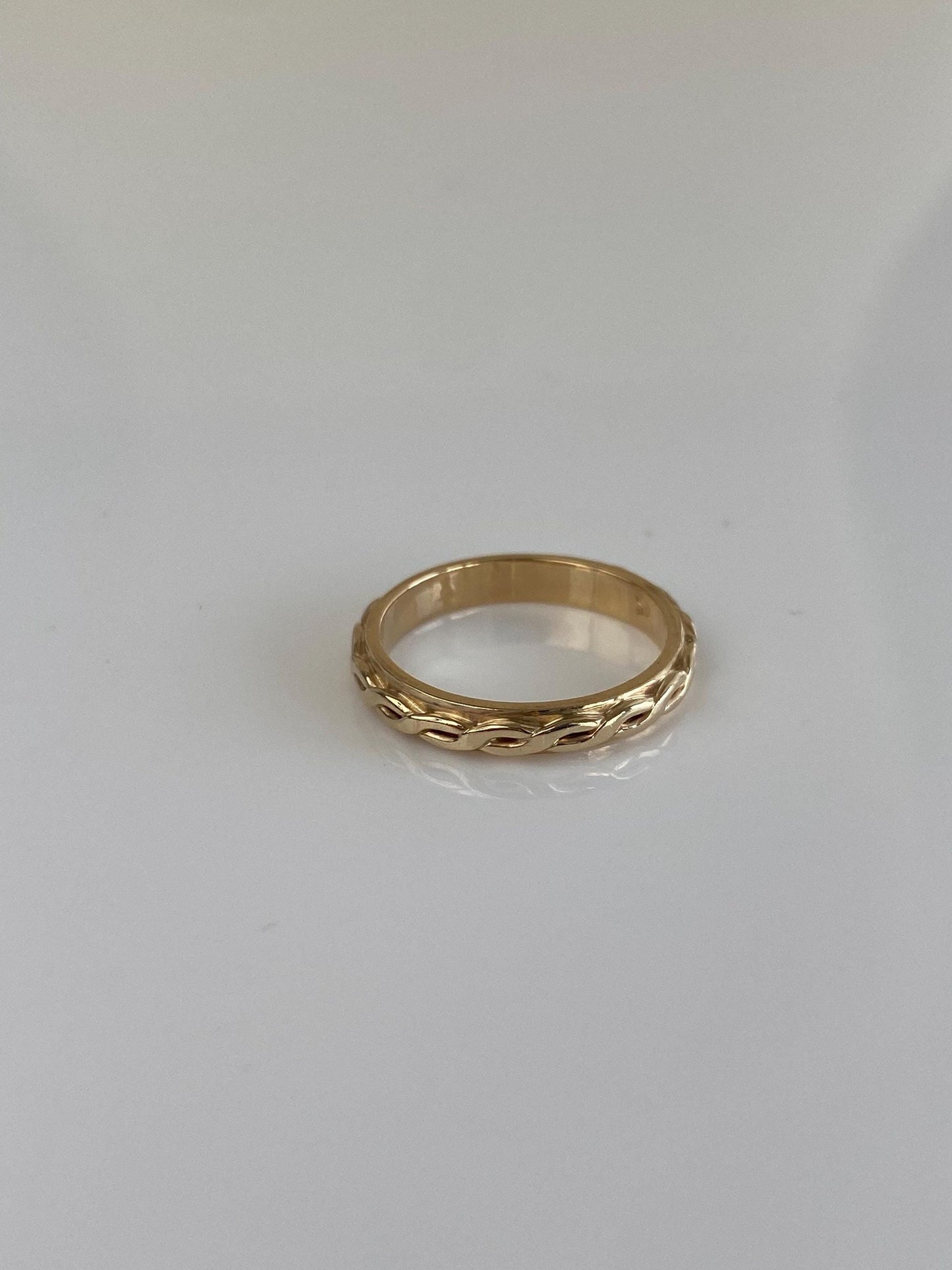 Vintage Solid 14k Yellow Gold Twist Texture Ring - Size 3.25