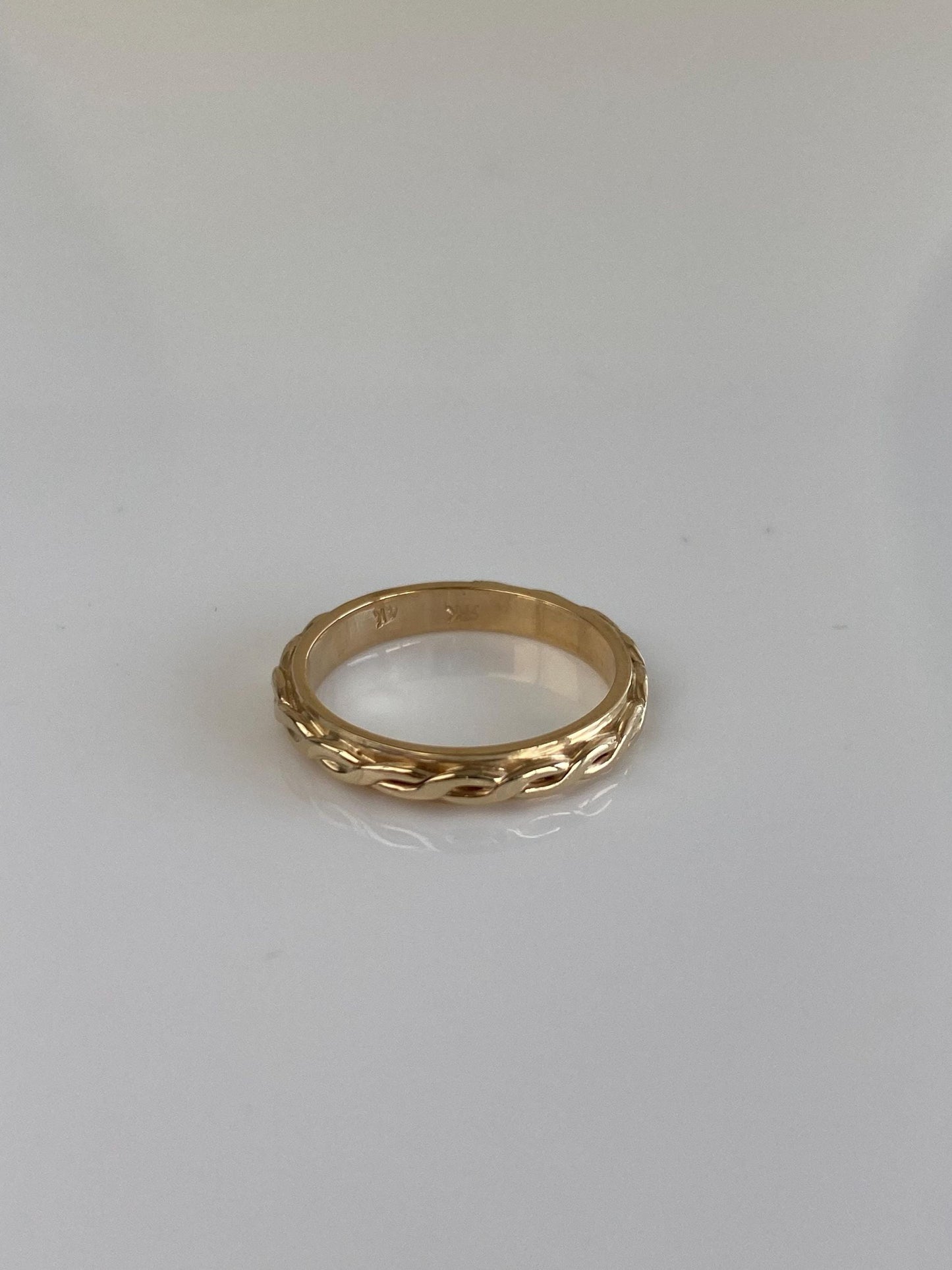Vintage Solid 14k Yellow Gold Twist Texture Ring - Size 3.25