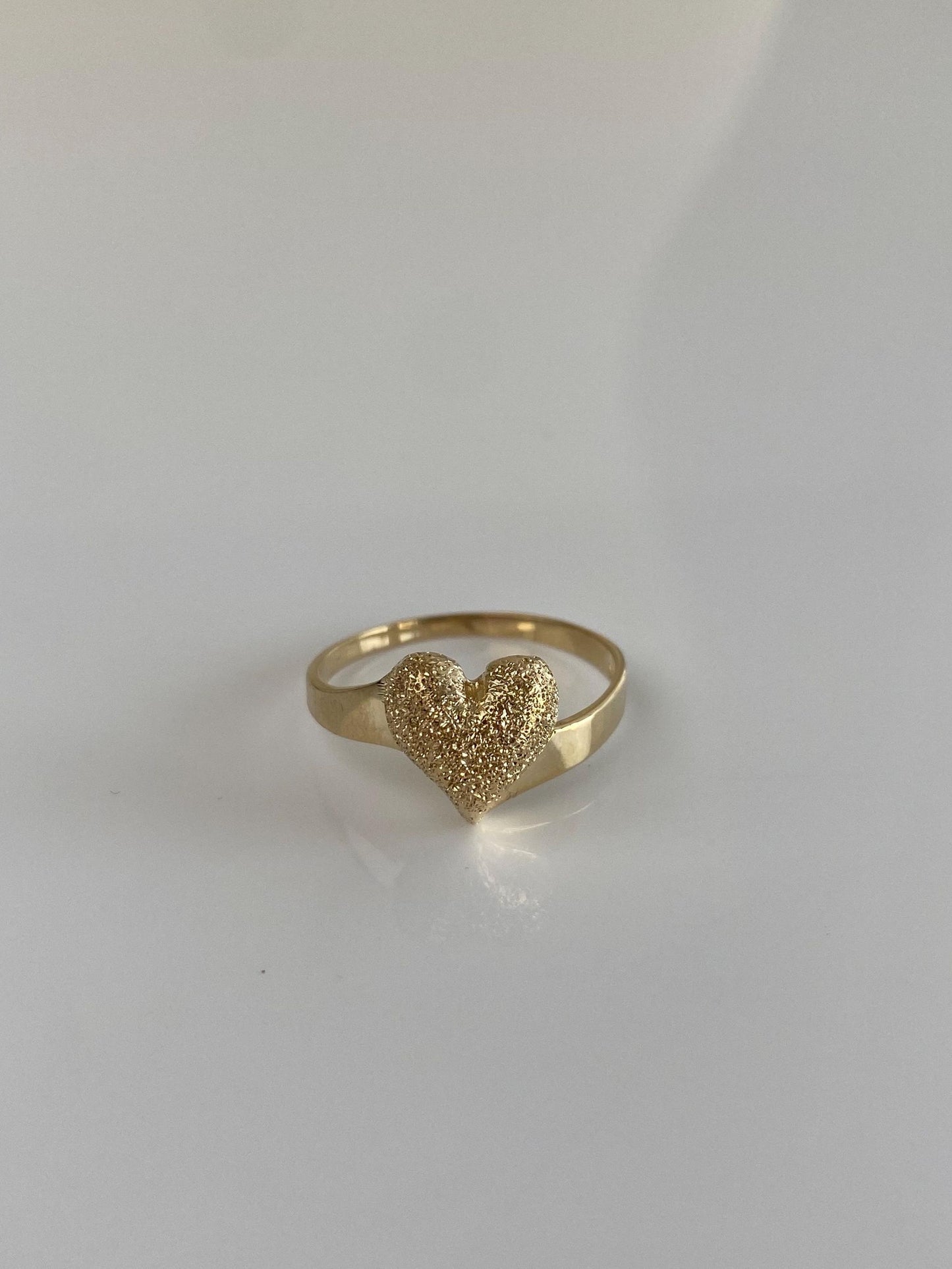 Vintage Solid 14k Yellow Gold Textured Heart Ring - Size 6.5