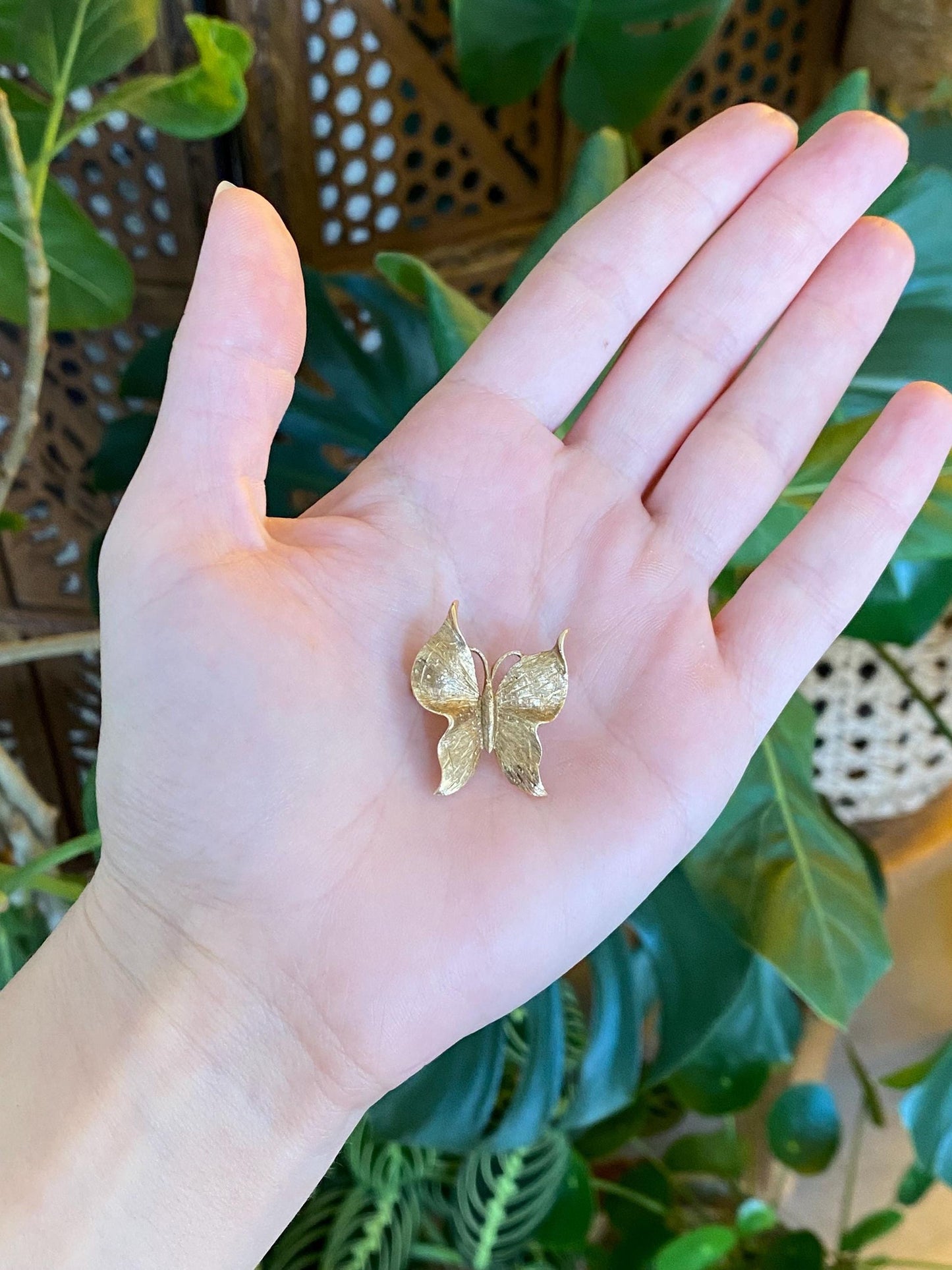 Vintage Solid 14k Yellow Gold Satin Butterfly Pin