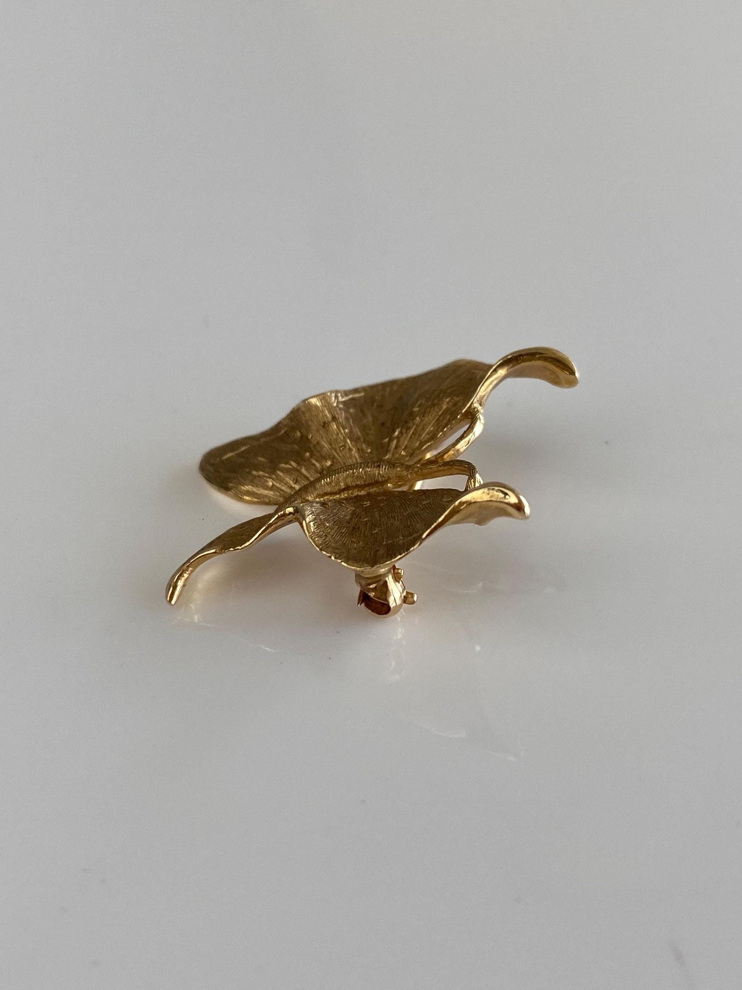 Vintage Solid 14k Yellow Gold Satin Butterfly Pin