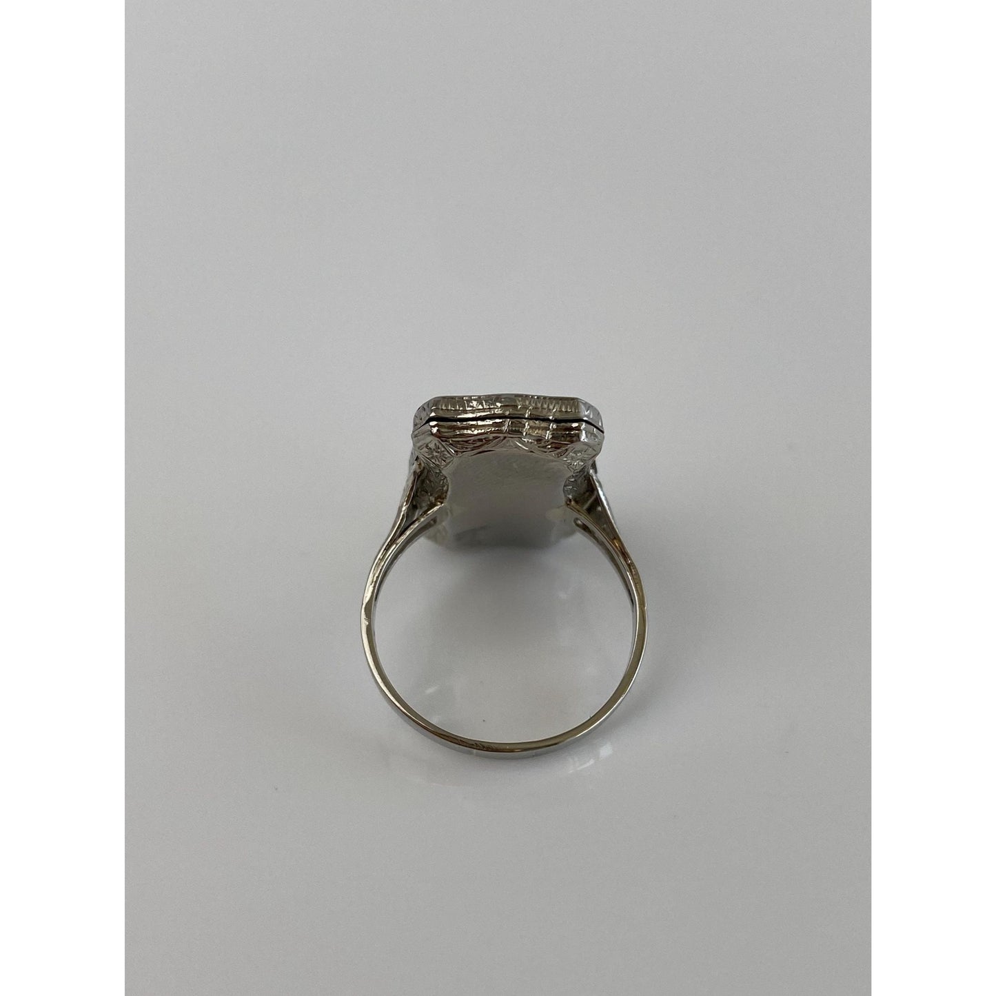 Vintage Solid 14k White Gold Clear Sapphire Carved Carnelian Art Deco Poison Ring - Size 6.5