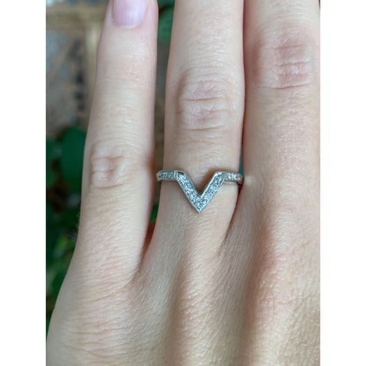 Vintage Solid 14k White Gold Diamond Chevron Ring - Size 5.5