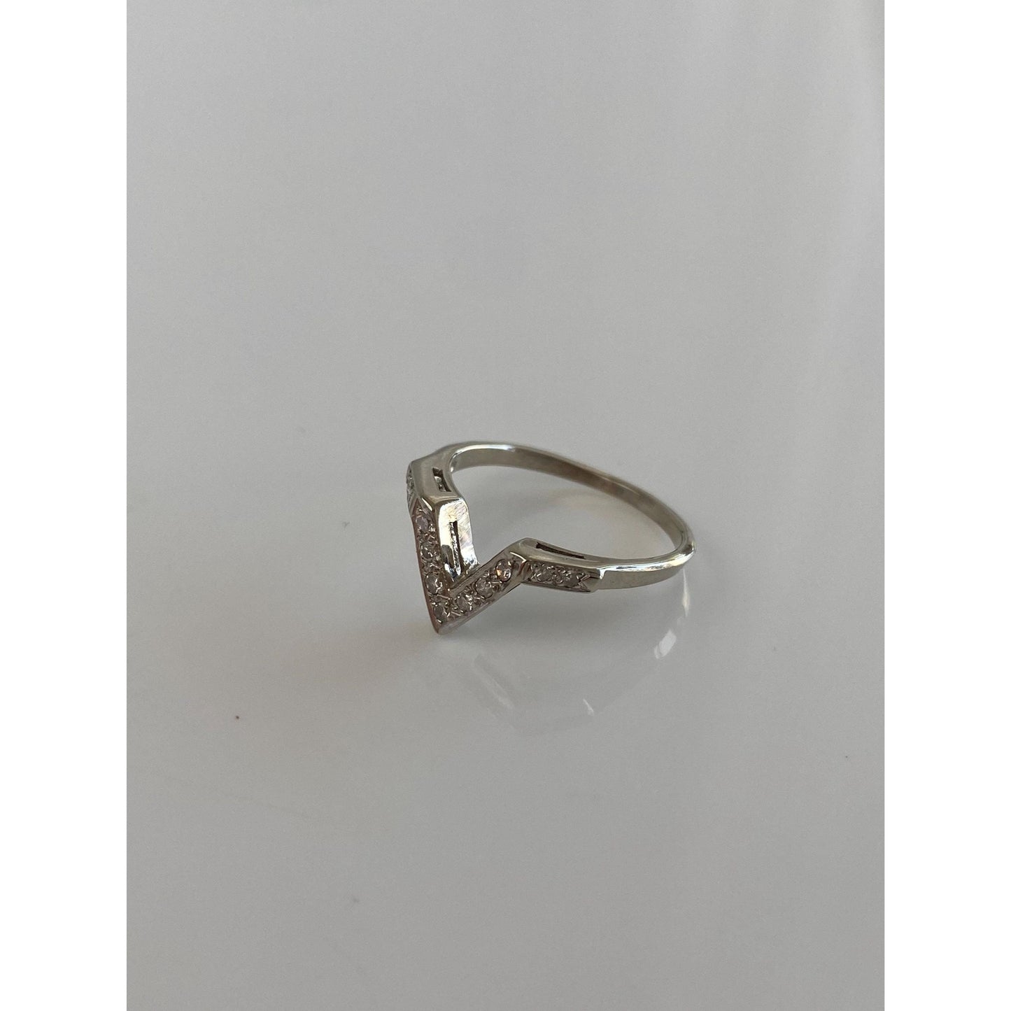 Vintage Solid 14k White Gold Diamond Chevron Ring - Size 5.5