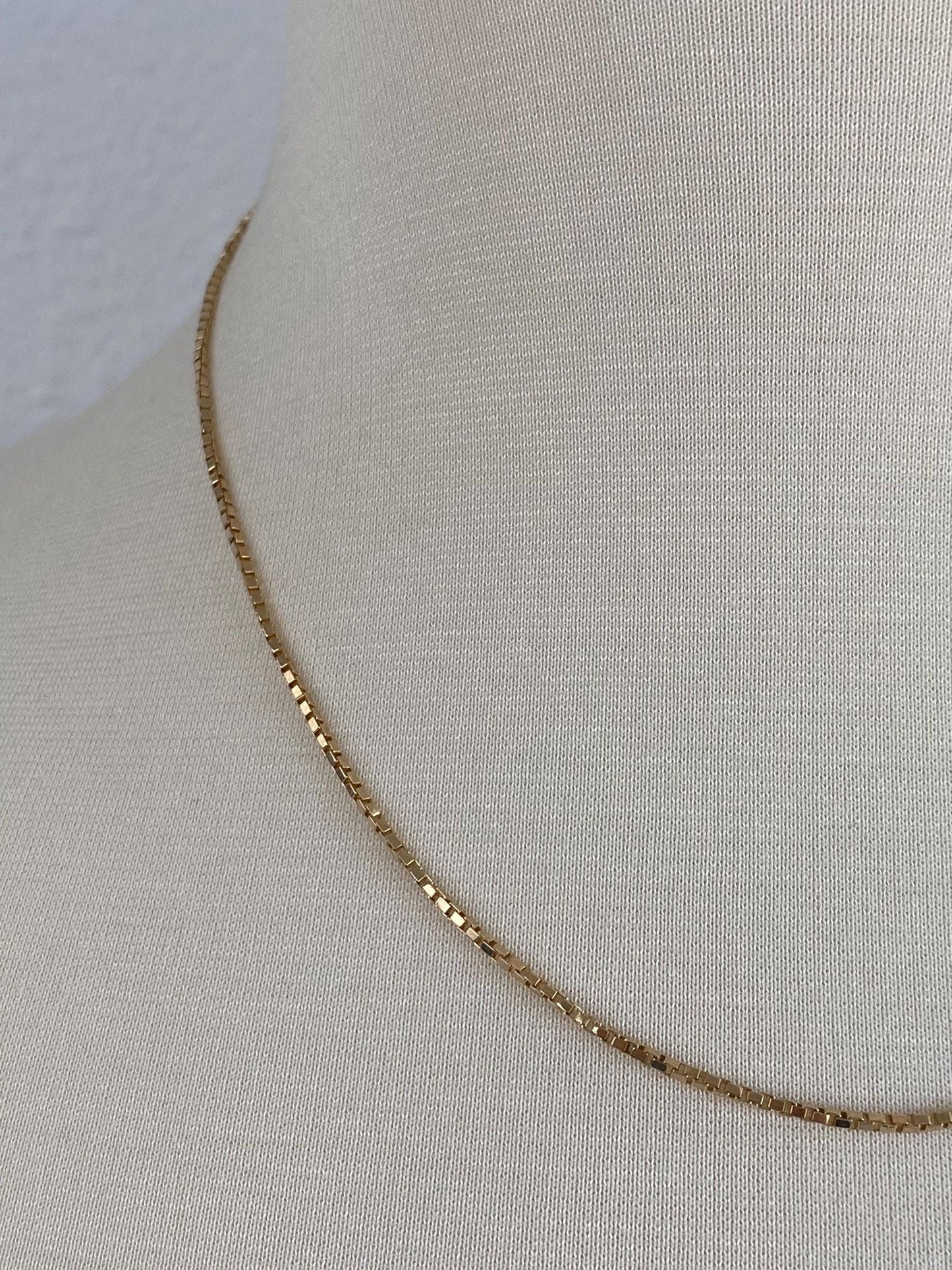 Vintage Solid 14k Yellow Gold Box Chain Necklace - 18.25 inches