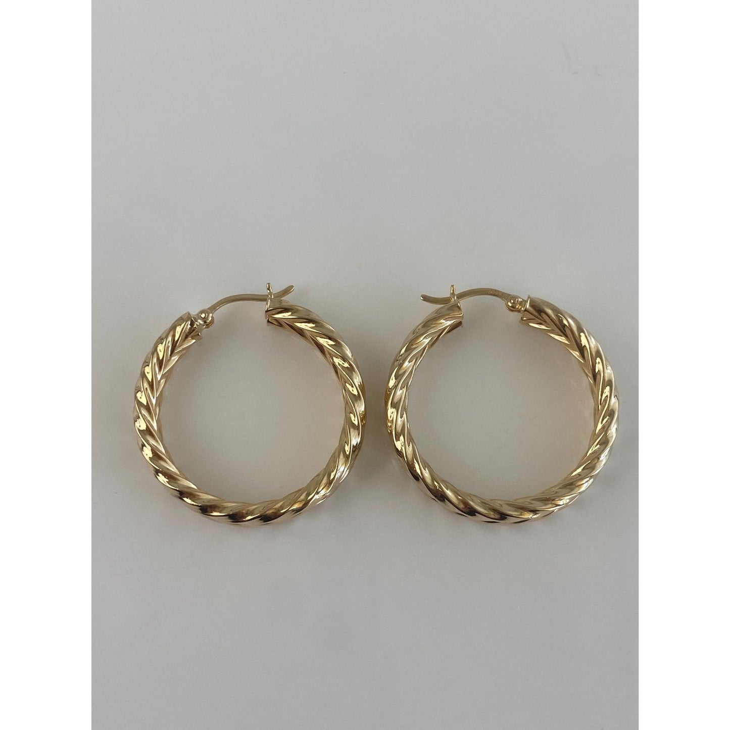 Vintage 14k Yellow Gold Twist Hoop Earrings