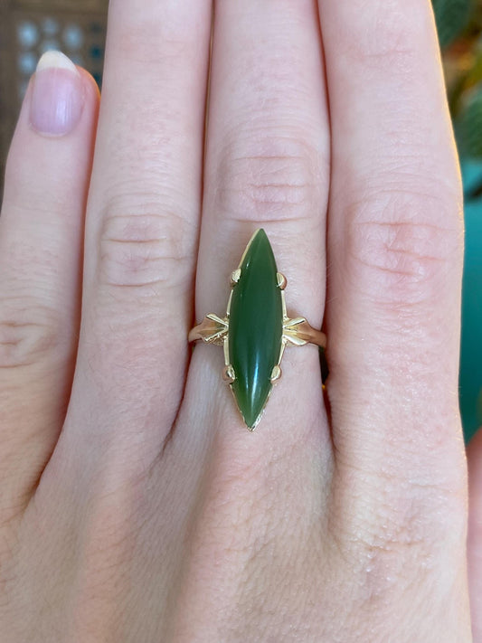 Vintage Solid 14k Yellow Gold Nephrite Marquis Ring - Size 5.75