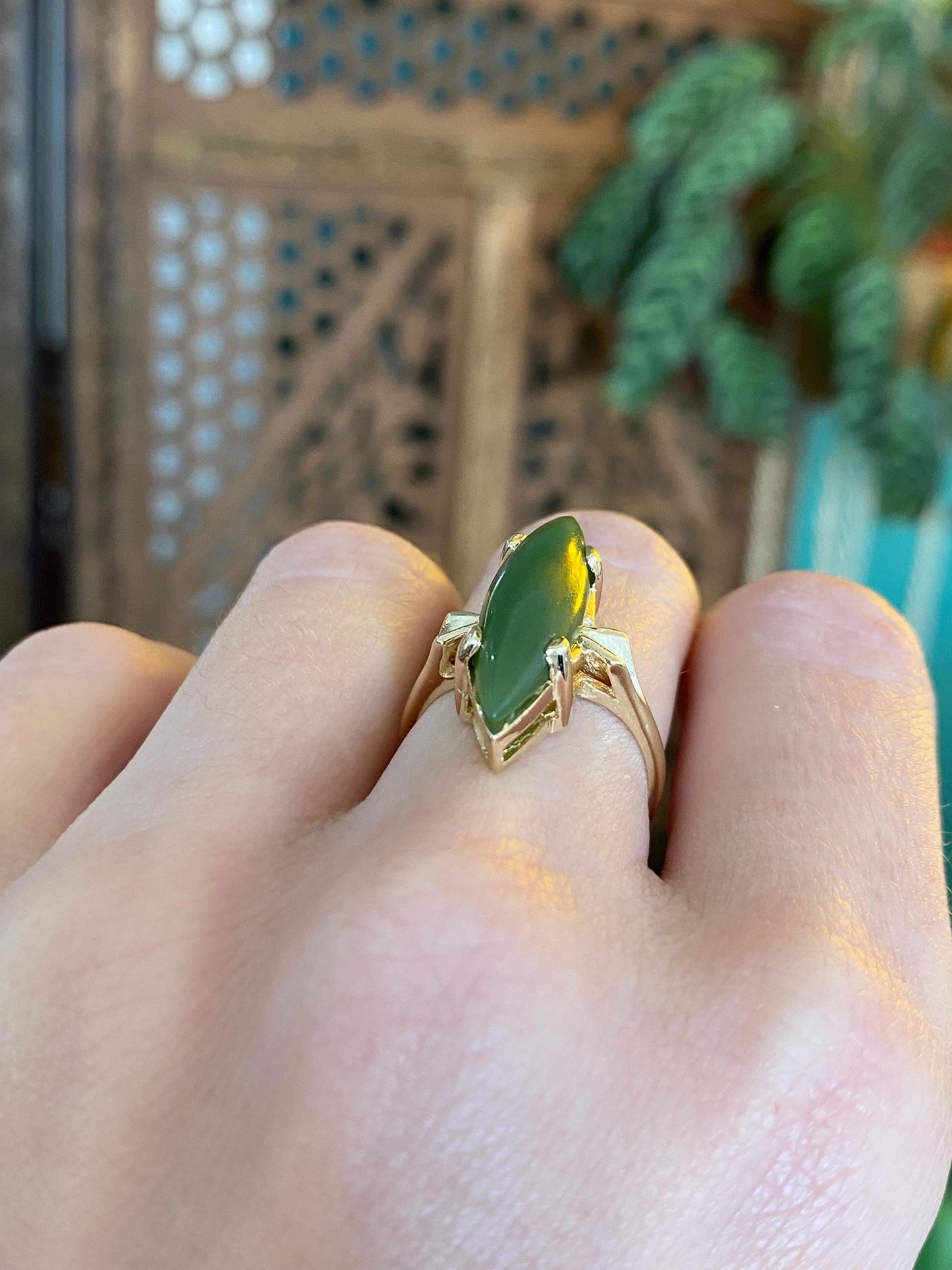 Vintage Solid 14k Yellow Gold Nephrite Marquis Ring - Size 5.75