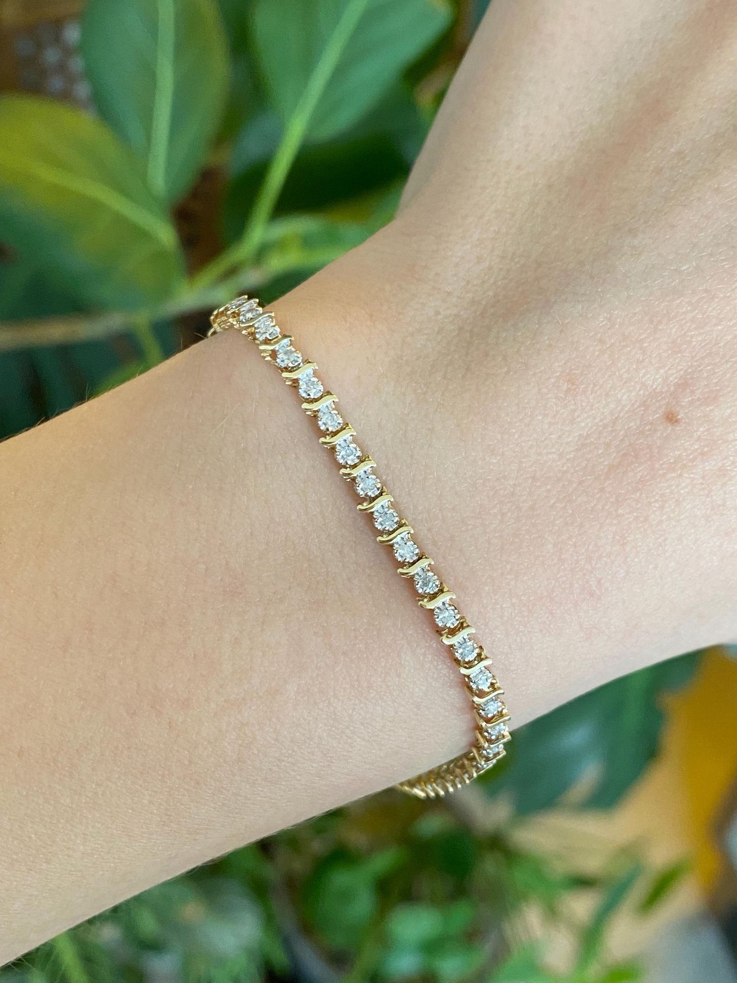 Vintage Solid 10k White & Yellow Gold Diamond Tennis Bracelet - 7.25 inches