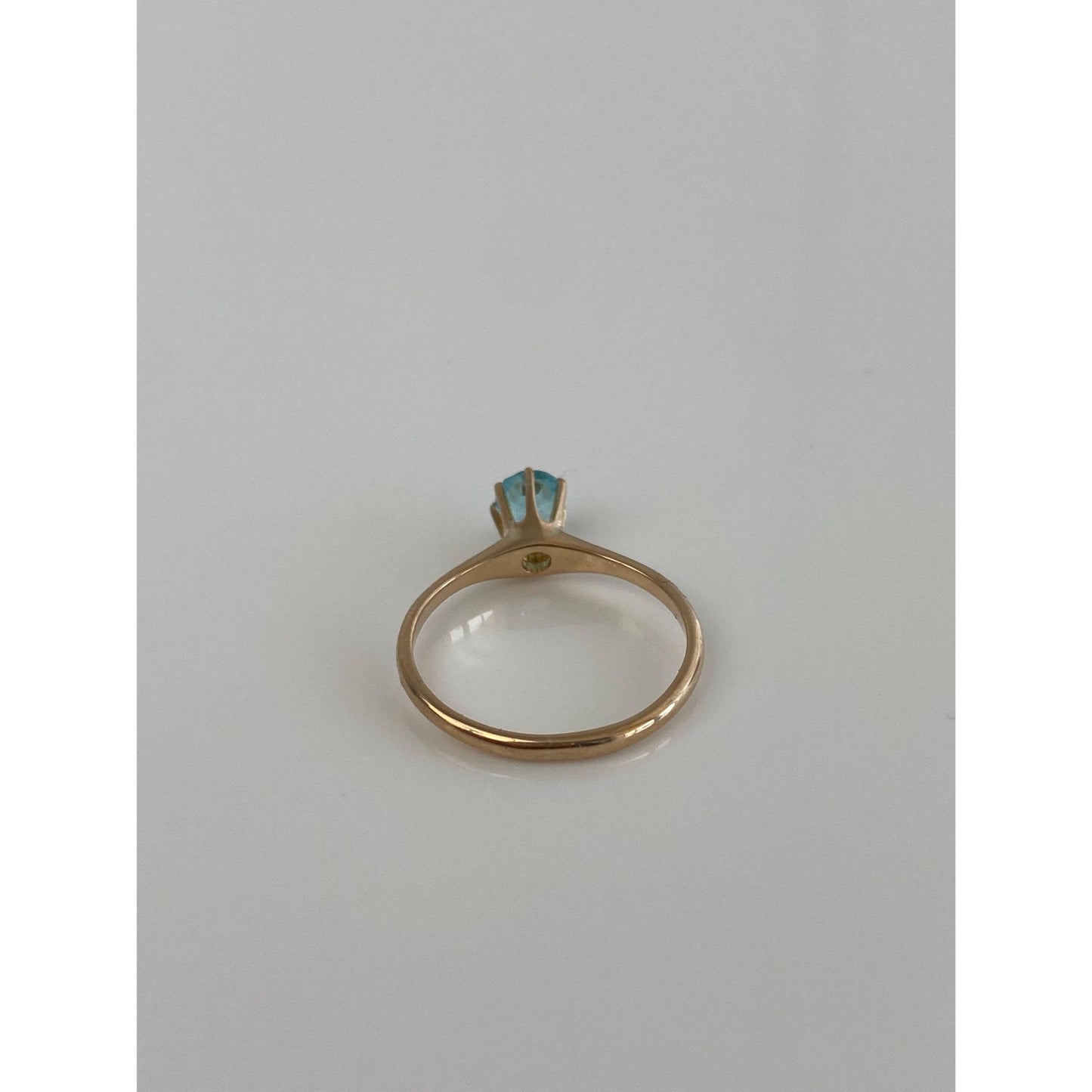 Vintage Solid 10k Yellow Gold Light Blue Cubic Zirconia Ring - Size 5.5