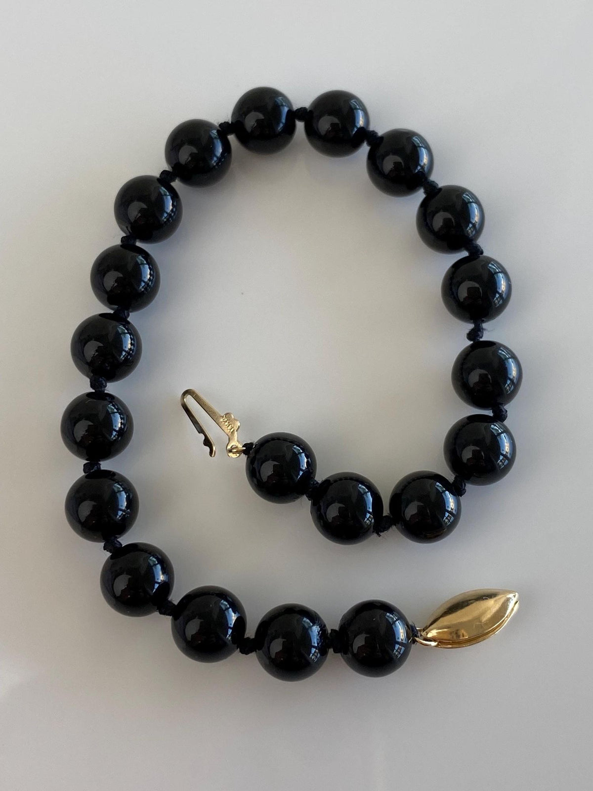 Vintage Solid 14k Yellow Gold Clasps Onyx Bead Strand Bracelet - 7.75 inches