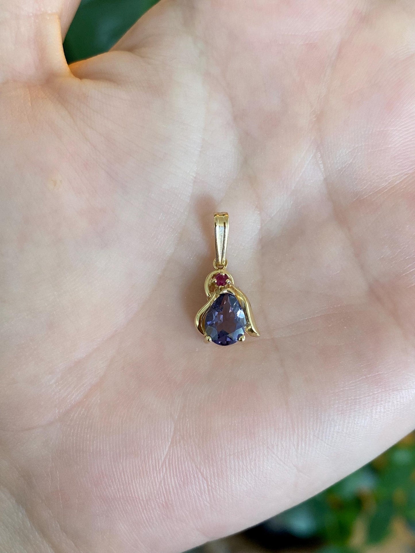 Vintage Solid 14k Yellow Gold Tanzanite Pink Sapphire Charm