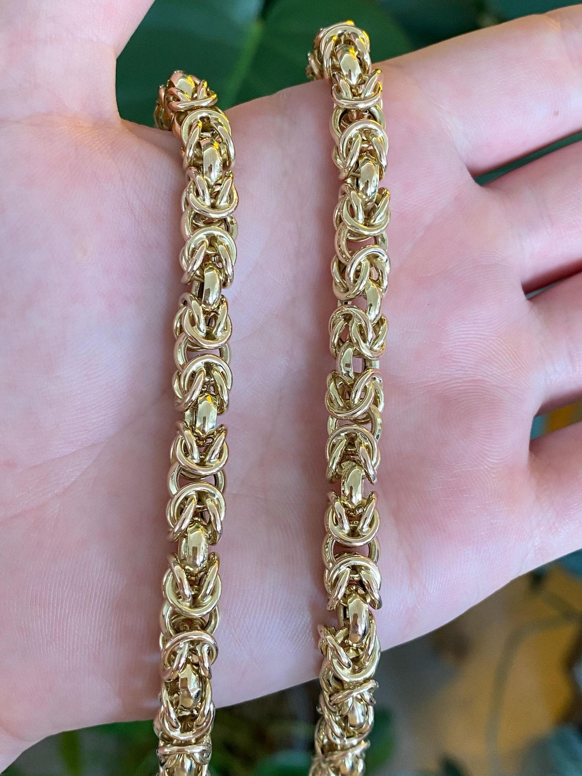 Vintage 14k Yellow Gold Chunky Rounded Byzantine Chain Necklace - 16.75 inches