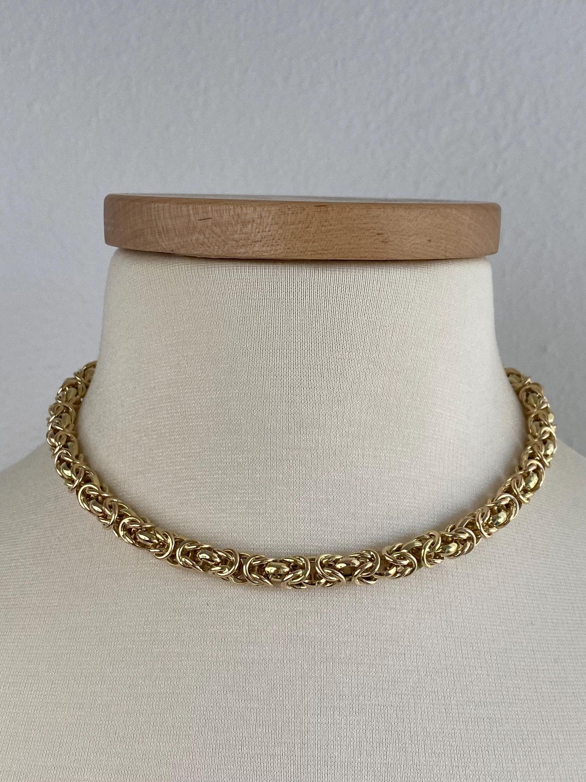 Vintage 14k Yellow Gold Chunky Rounded Byzantine Chain Necklace - 16.75 inches