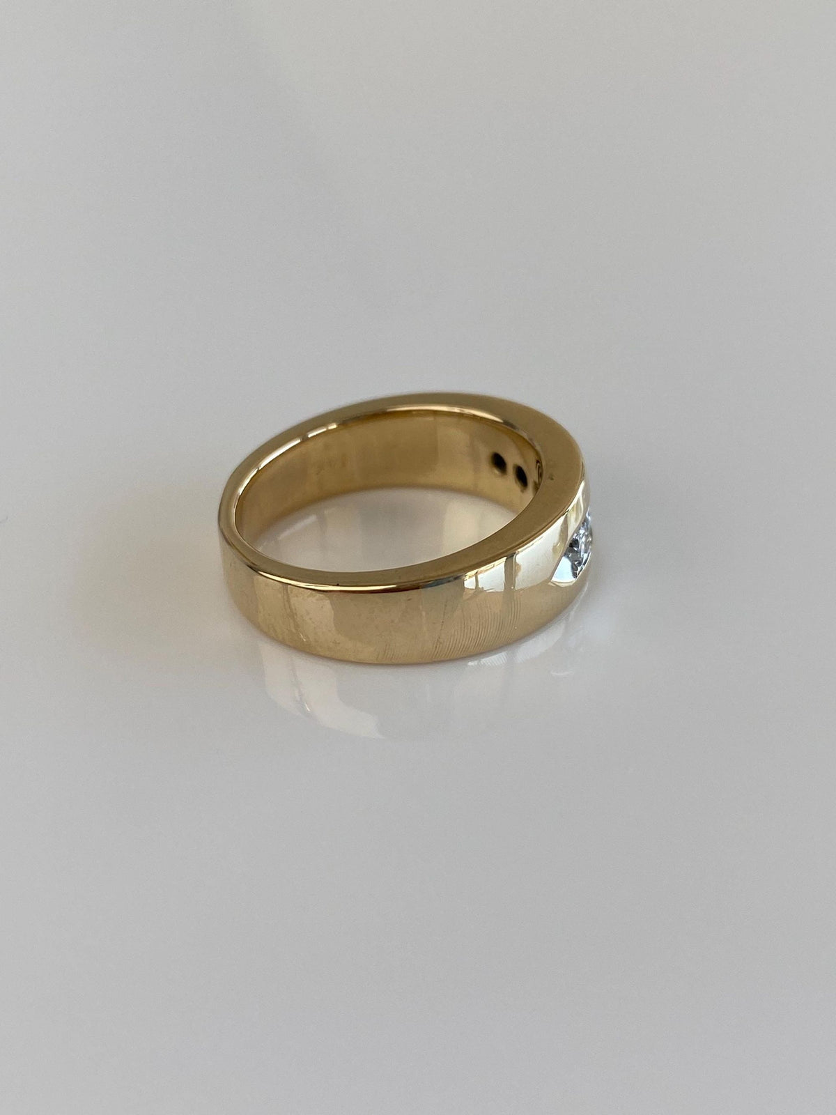 Vintage Solid 14k White & Yellow Gold Diamond Ring Band - Size 5.25