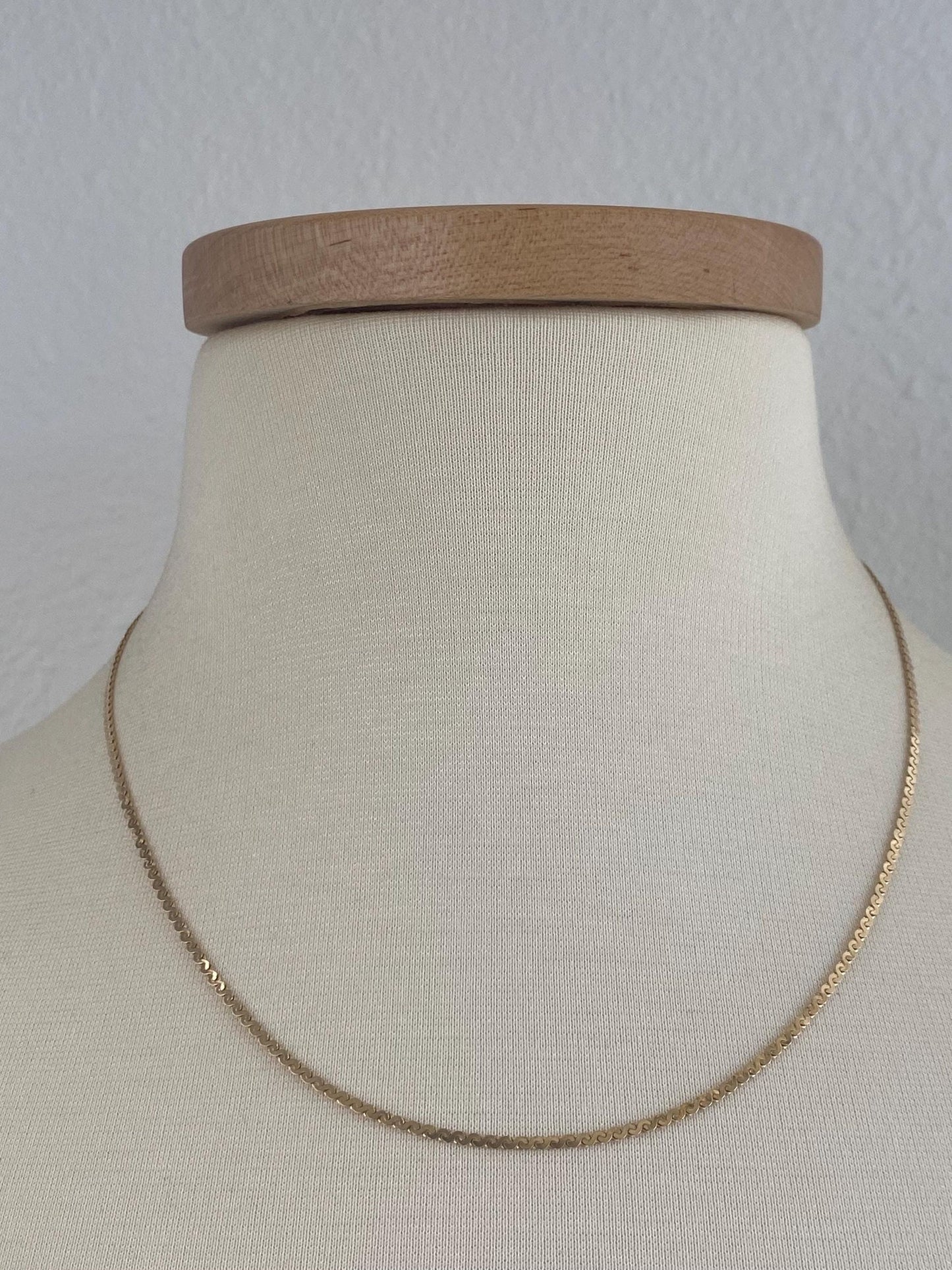 Vintage Solid 14k Yellow Gold Serpentine Chain Necklace - 19 inches