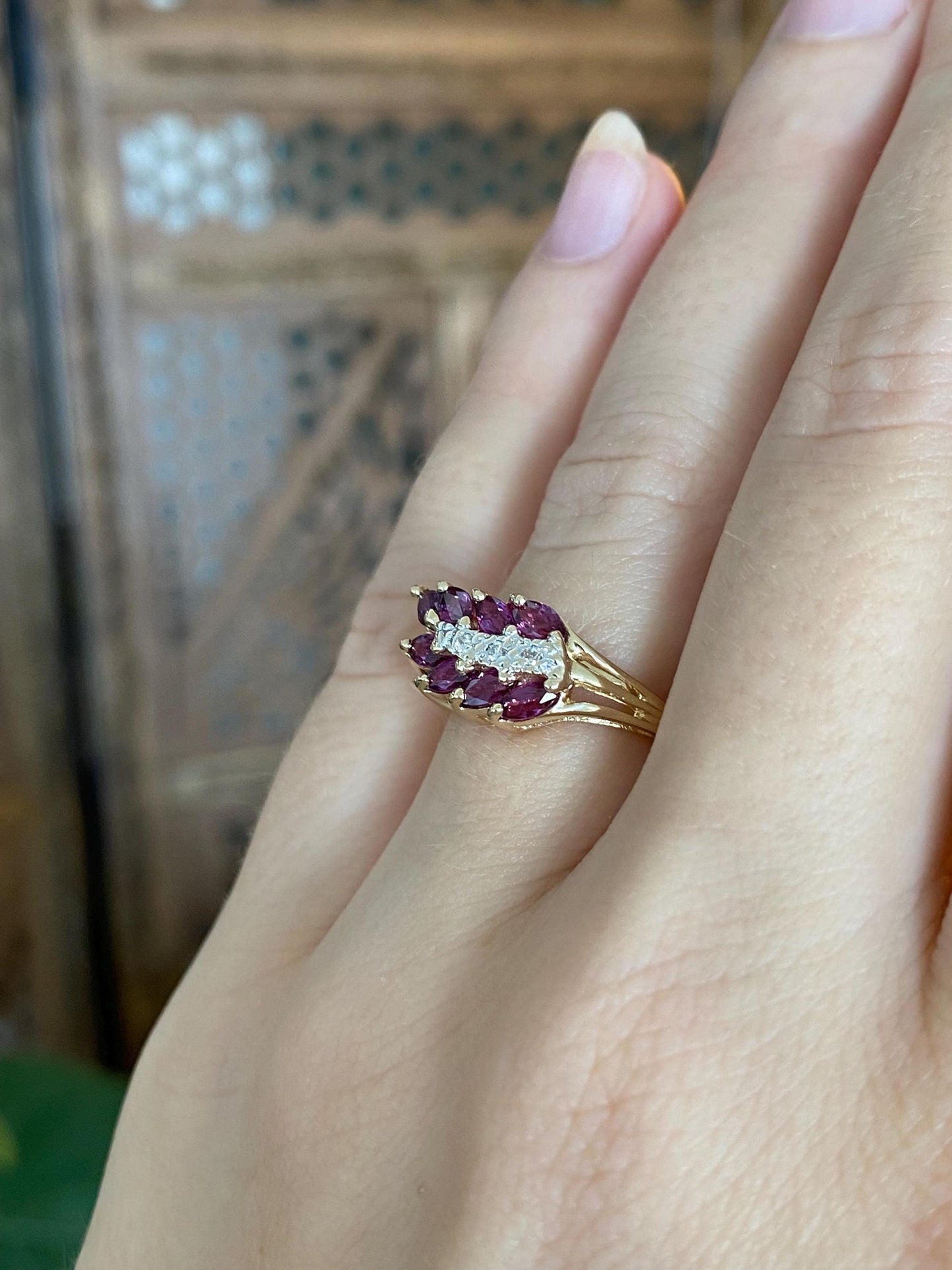 Vintage Solid 14k White & Yellow Gold Ruby Diamonds Ring - Size 5.5