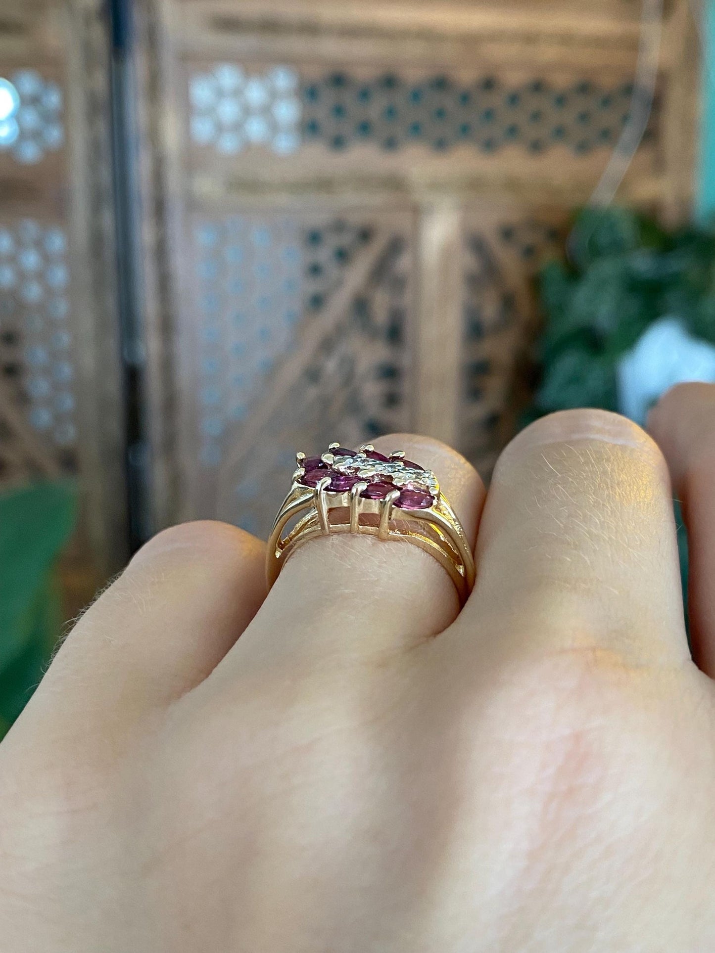 Vintage Solid 14k White & Yellow Gold Ruby Diamonds Ring - Size 5.5